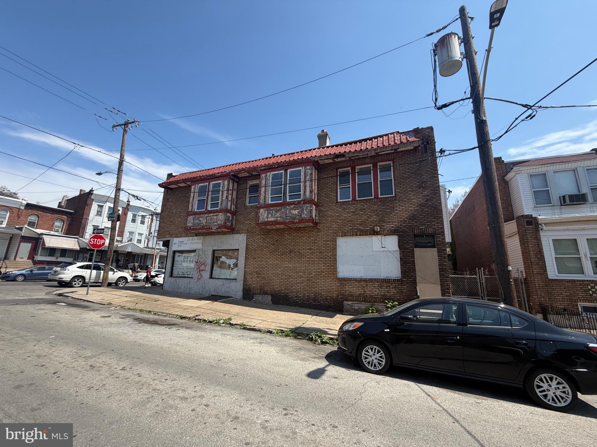 5318 W GIRARD AVENUE