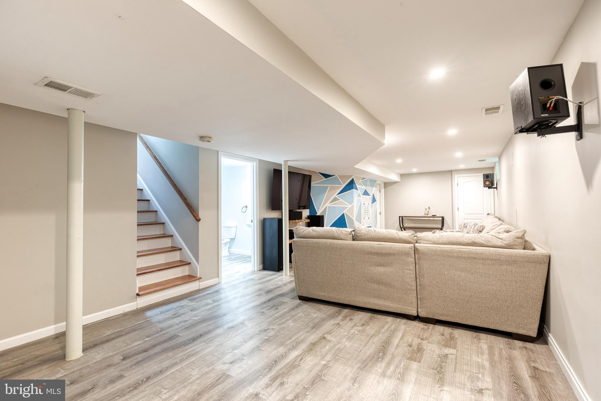 GOLF PARK ACRES - Residential