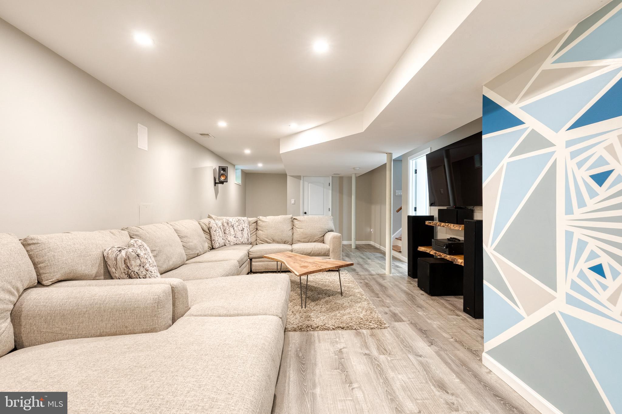 GOLF PARK ACRES - Residential