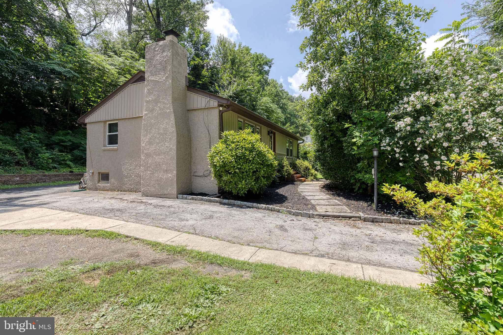 5447 VALLEY ROAD