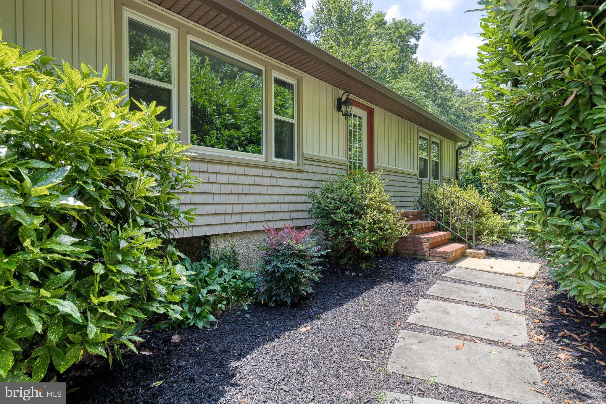 5447 VALLEY ROAD