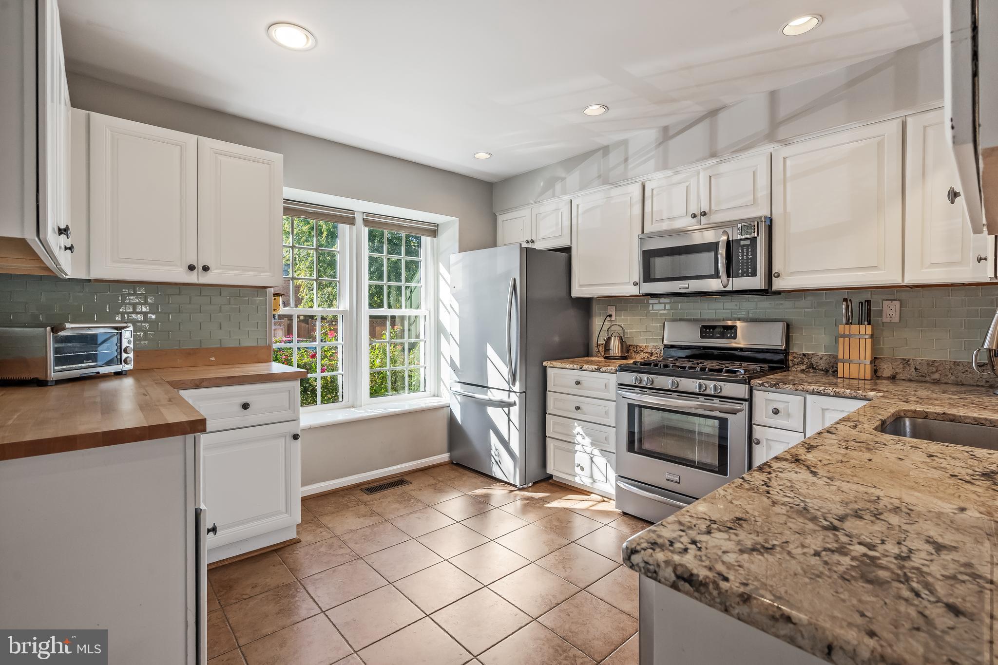 STONELEIGH - Residential Lease