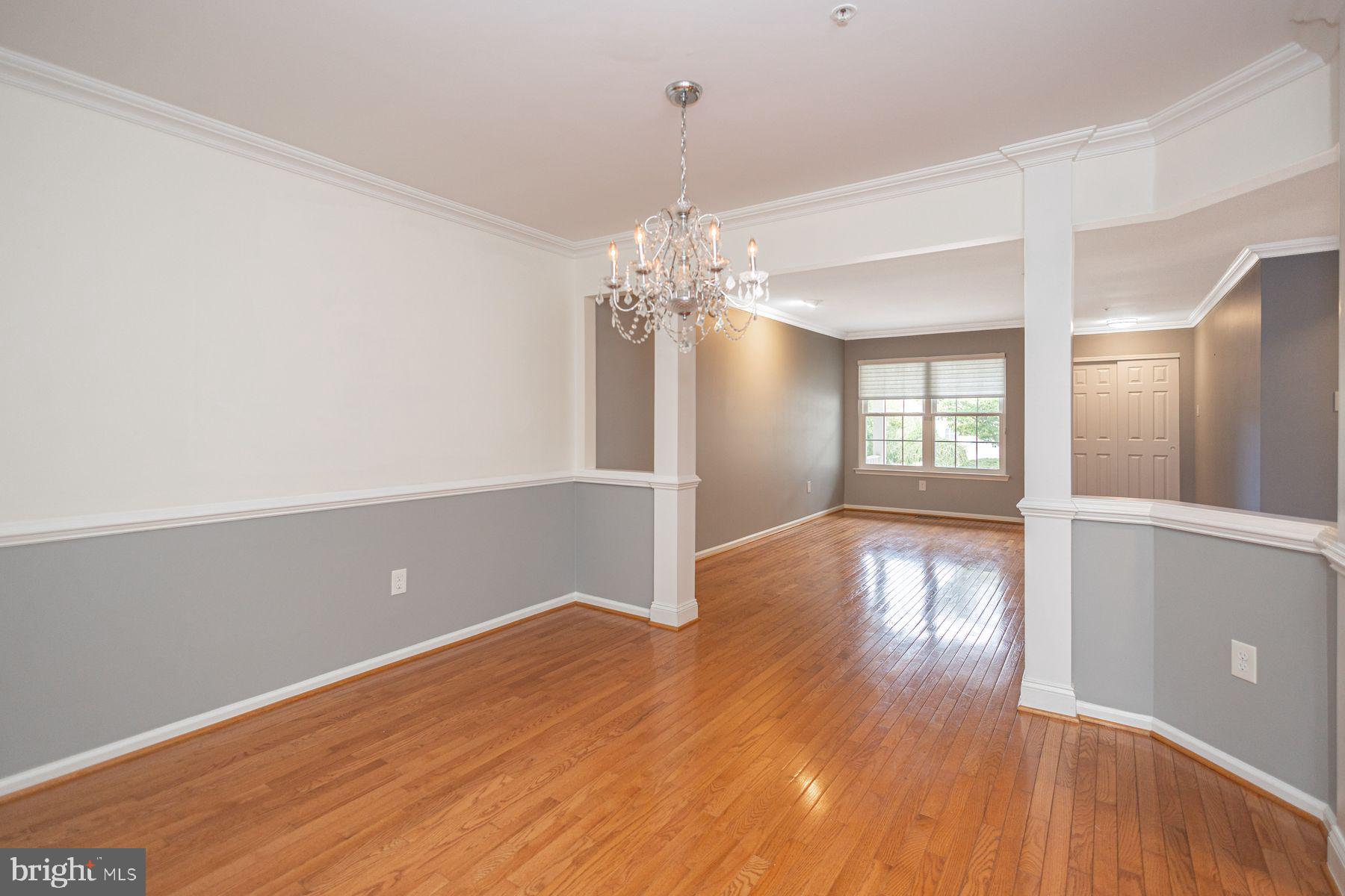 WILSHIRE HUNT - Residential