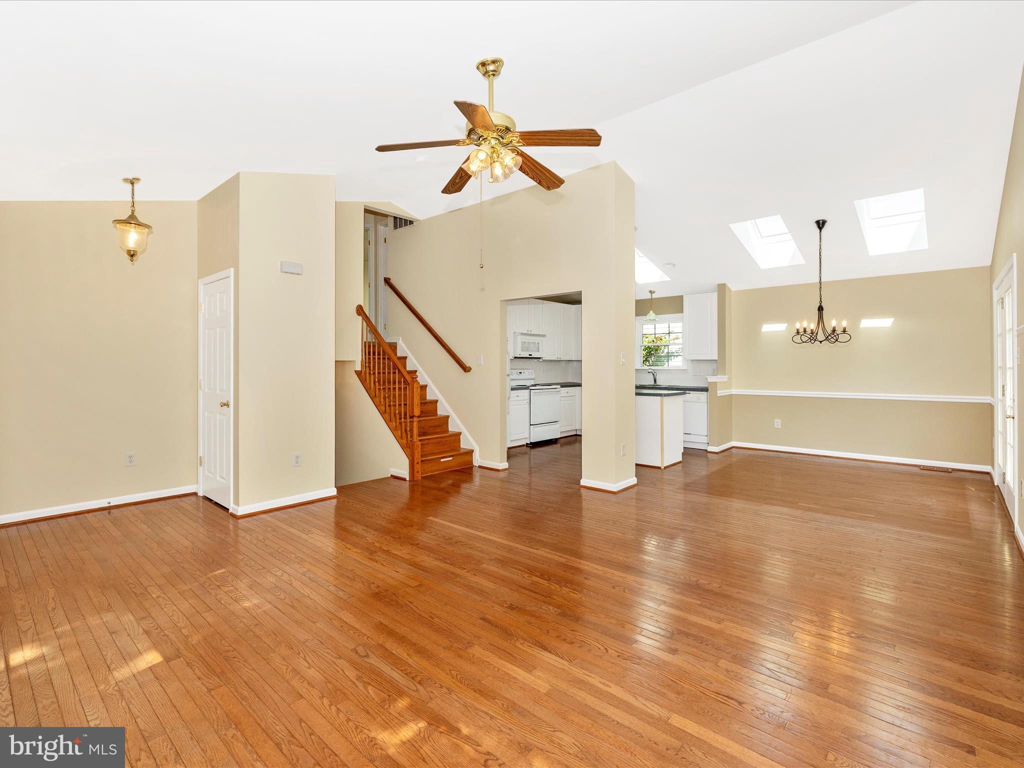 BRUNSWICK - Residential