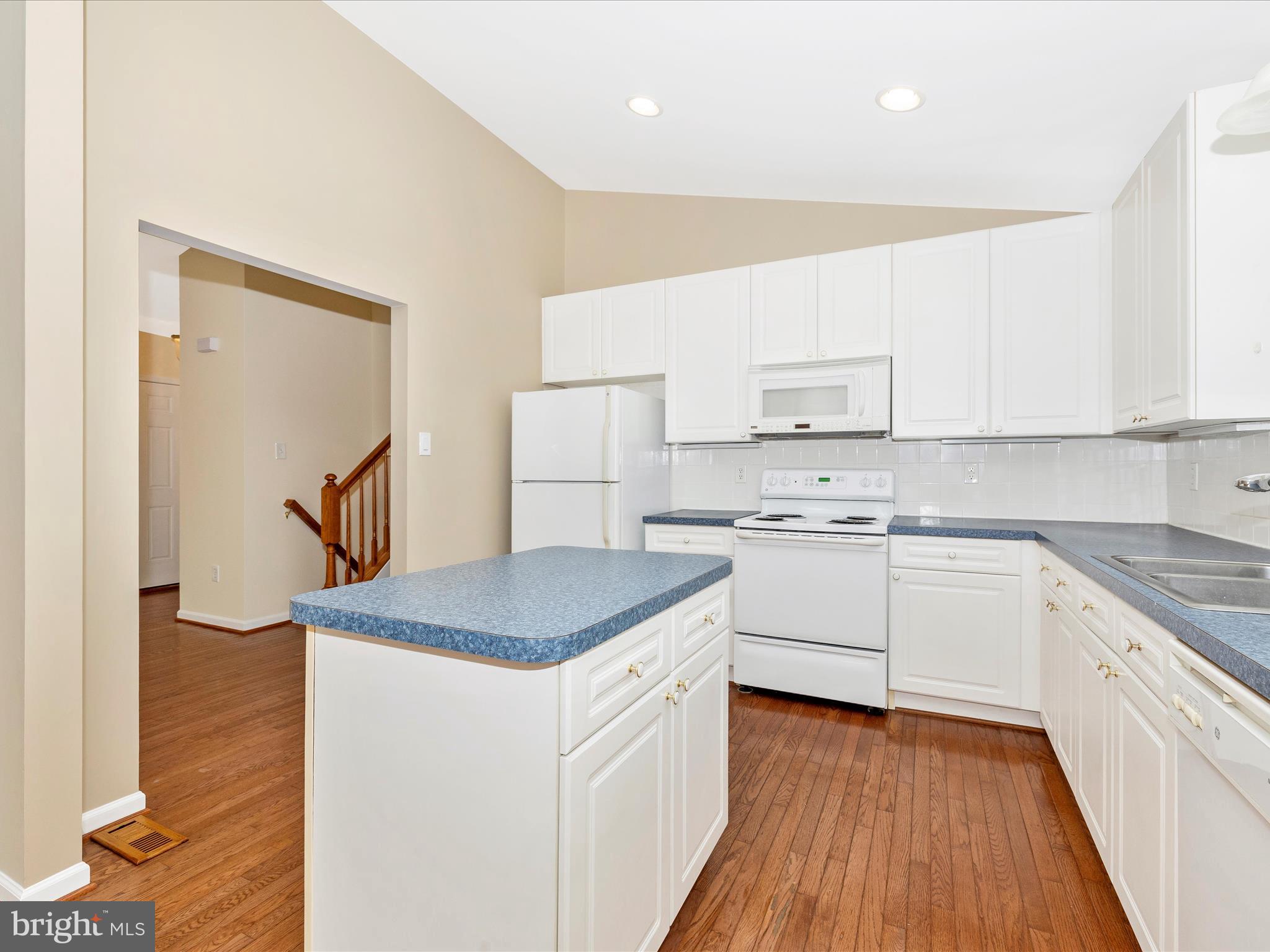 BRUNSWICK - Residential