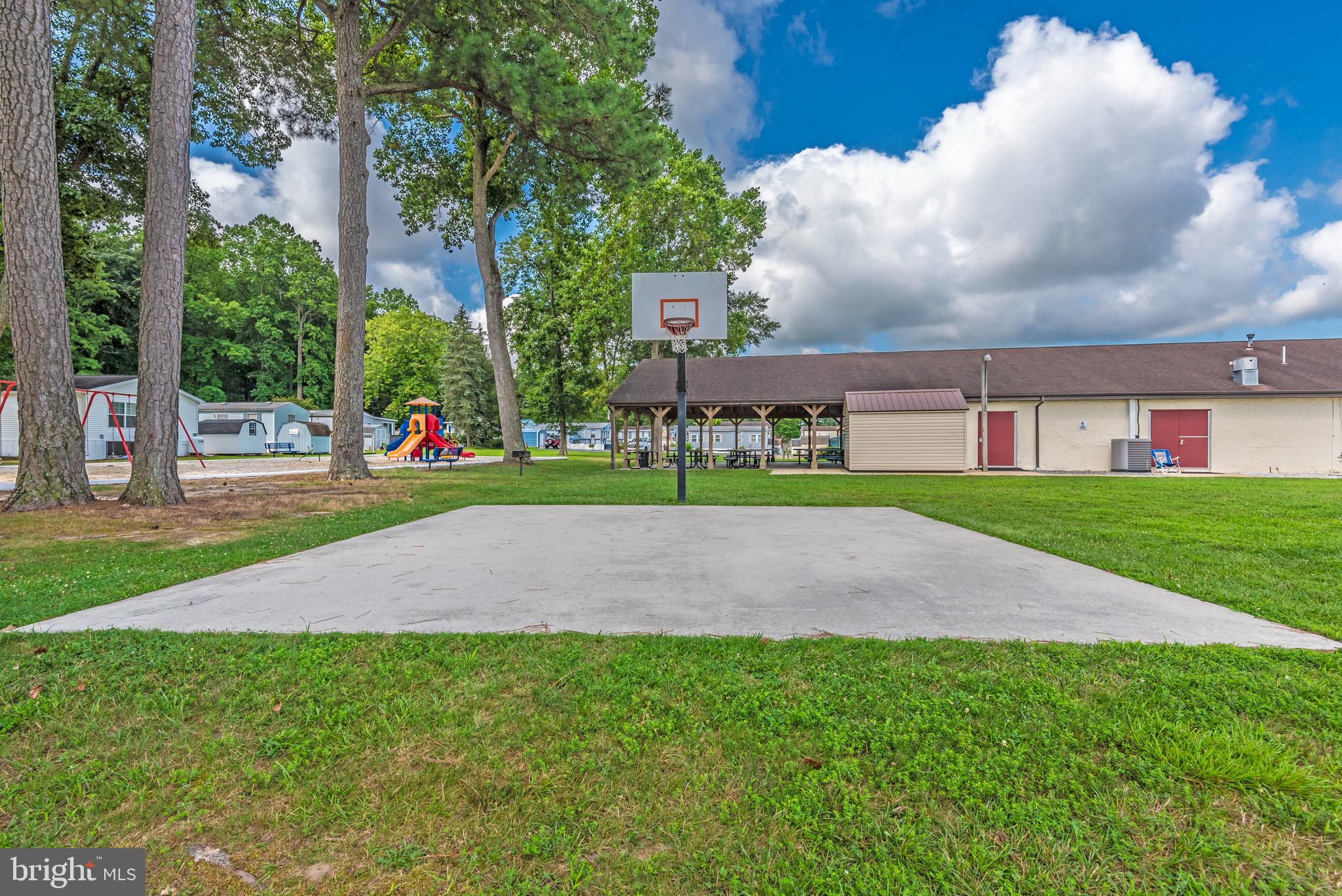 WHITE HORSE PARK II - Residential