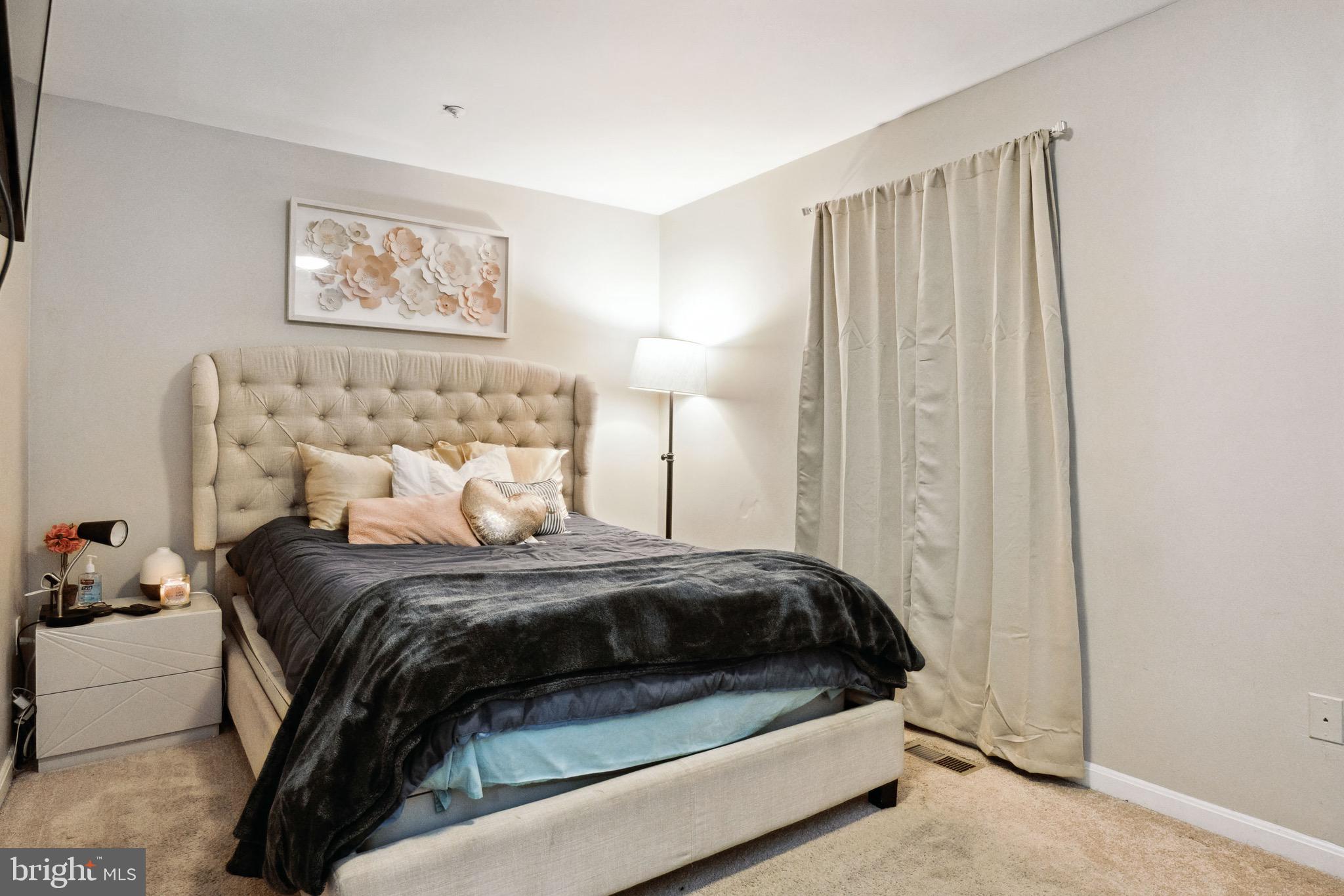 LONDON WOODS - Residential