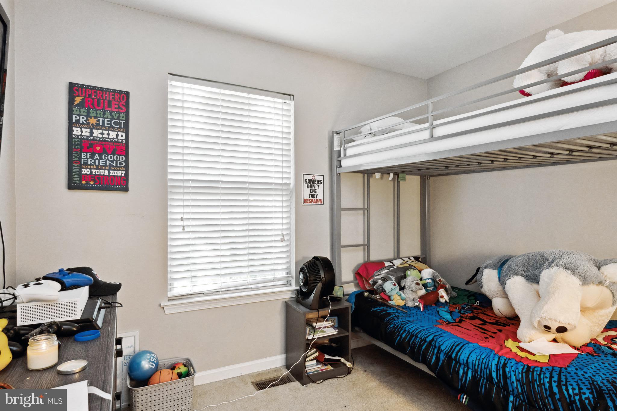 LONDON WOODS - Residential