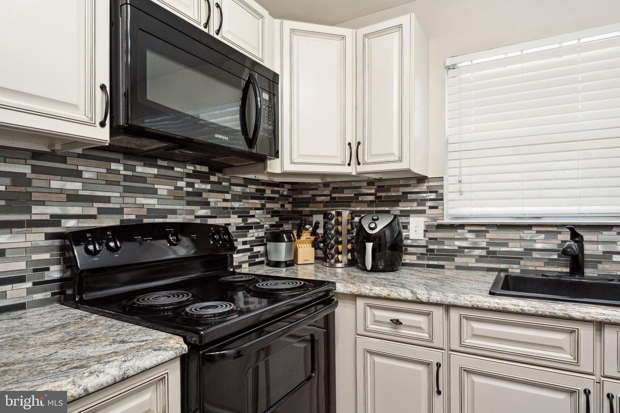 LONDON WOODS - Residential