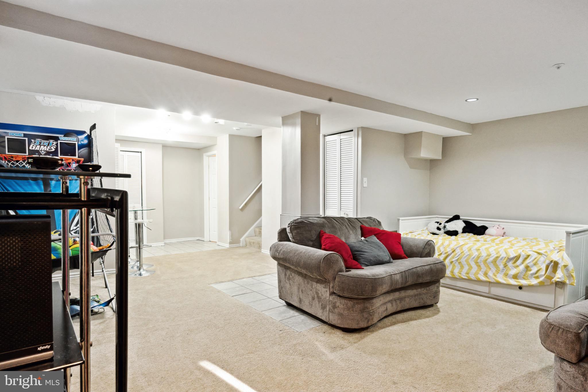 LONDON WOODS - Residential