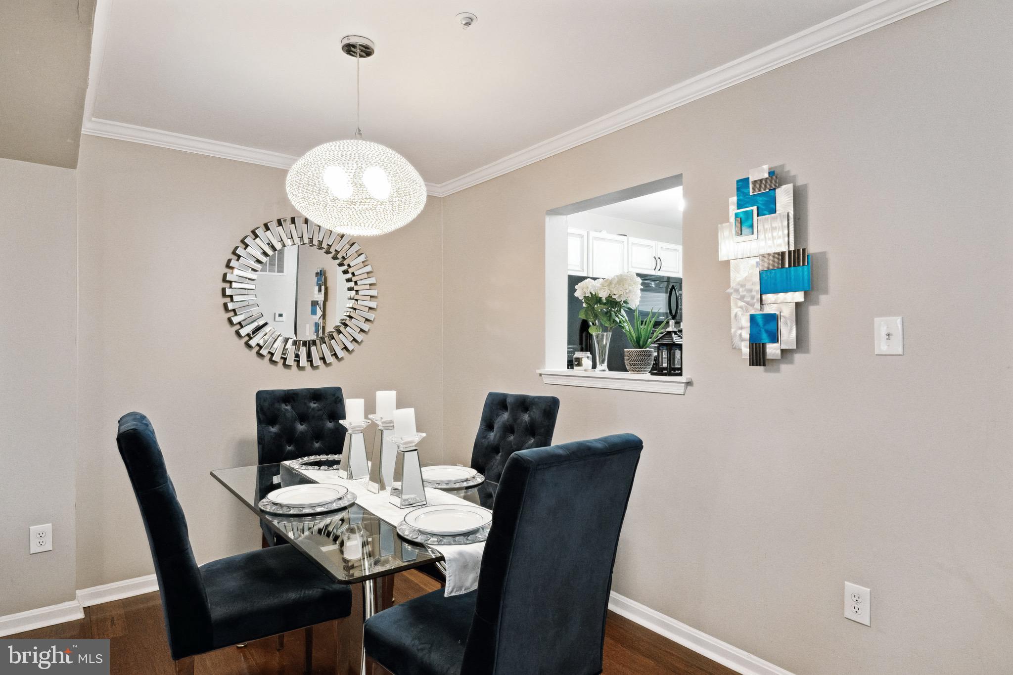 LONDON WOODS - Residential