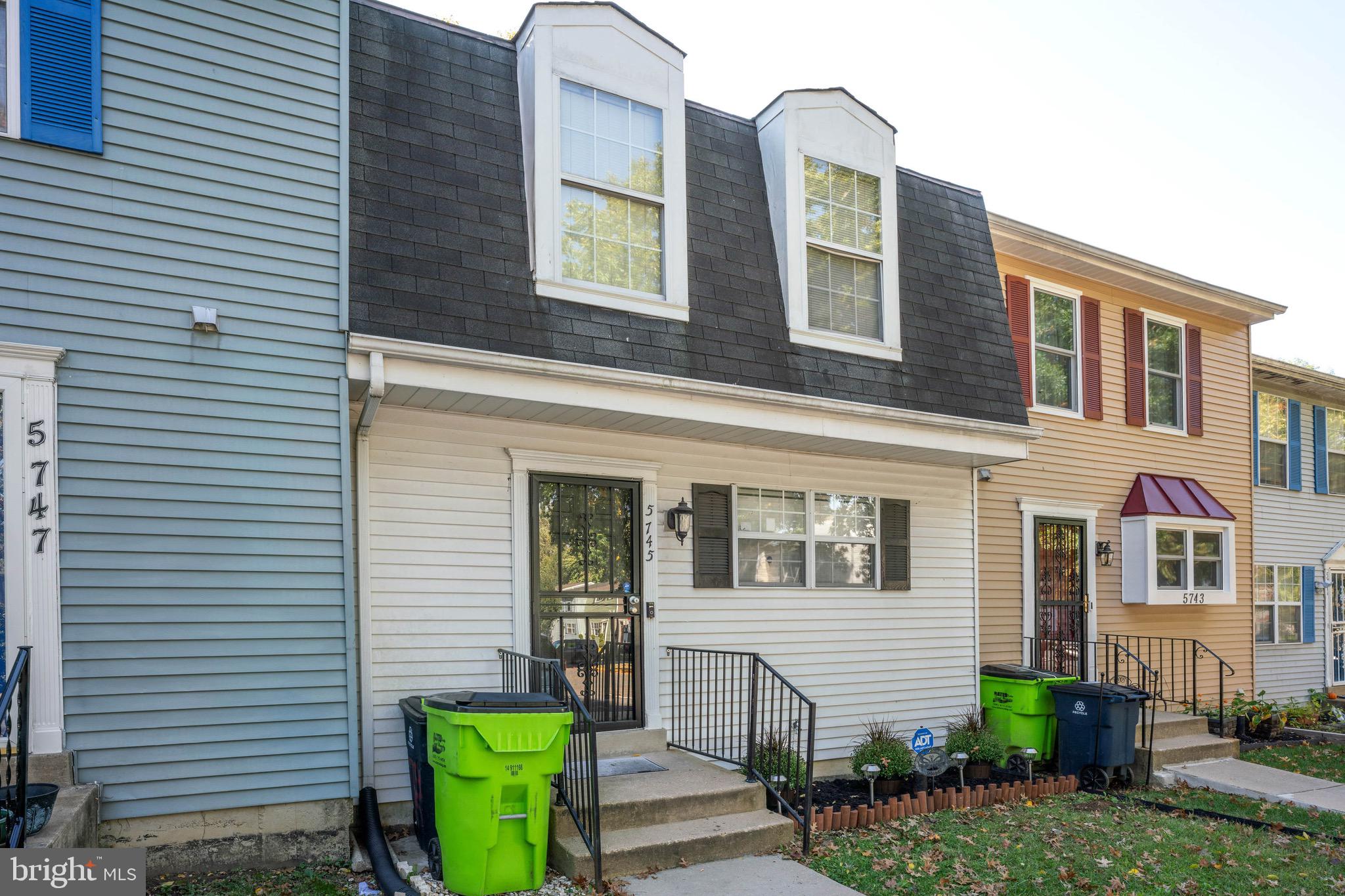 LONDON WOODS - Residential