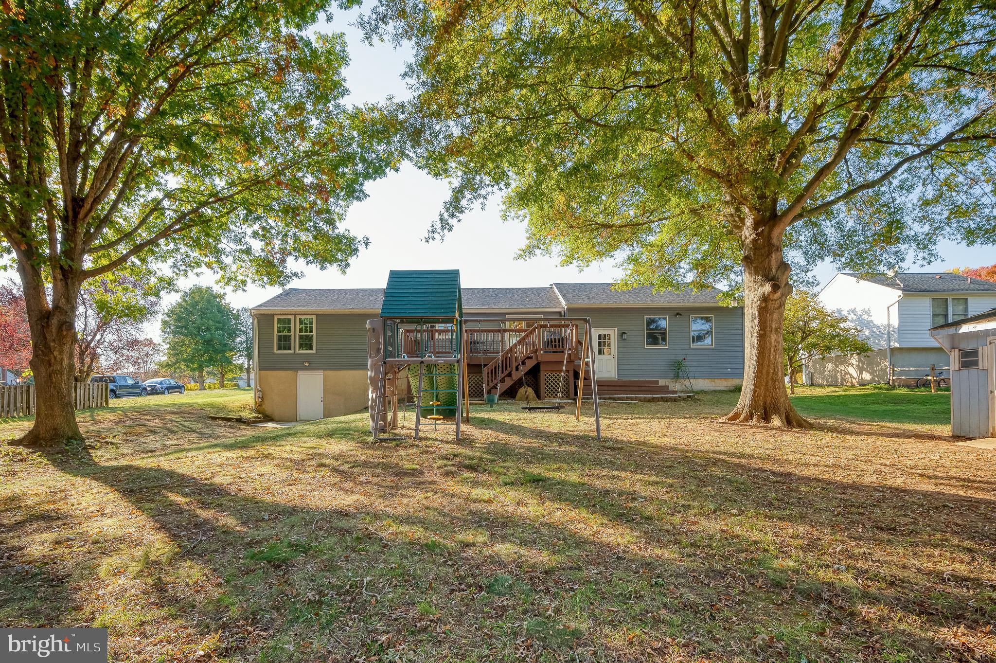 ROYAL EXCHANGE - Residential