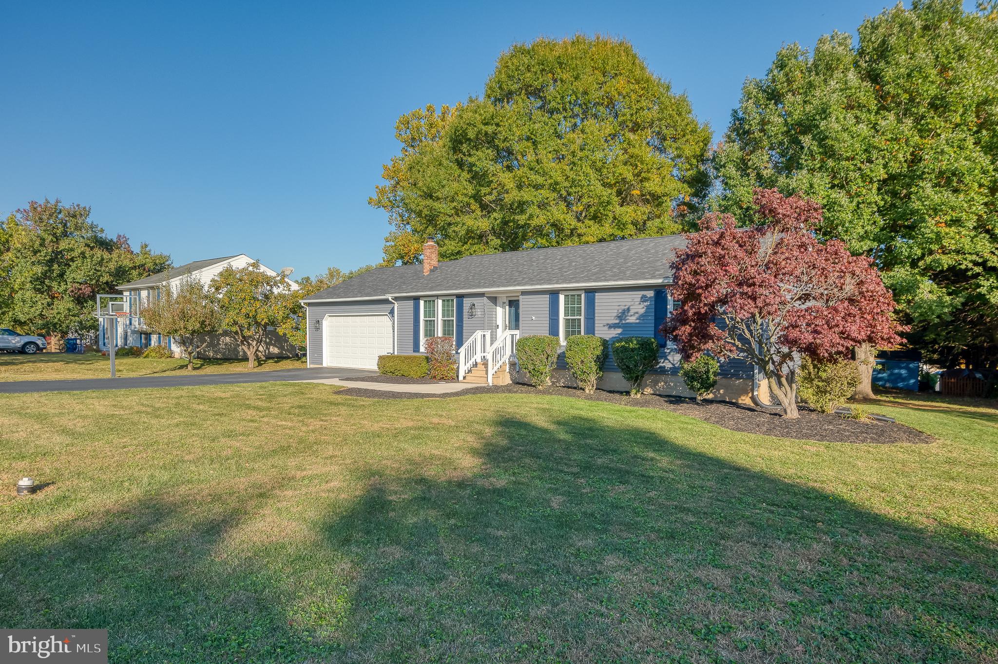 ROYAL EXCHANGE - Residential