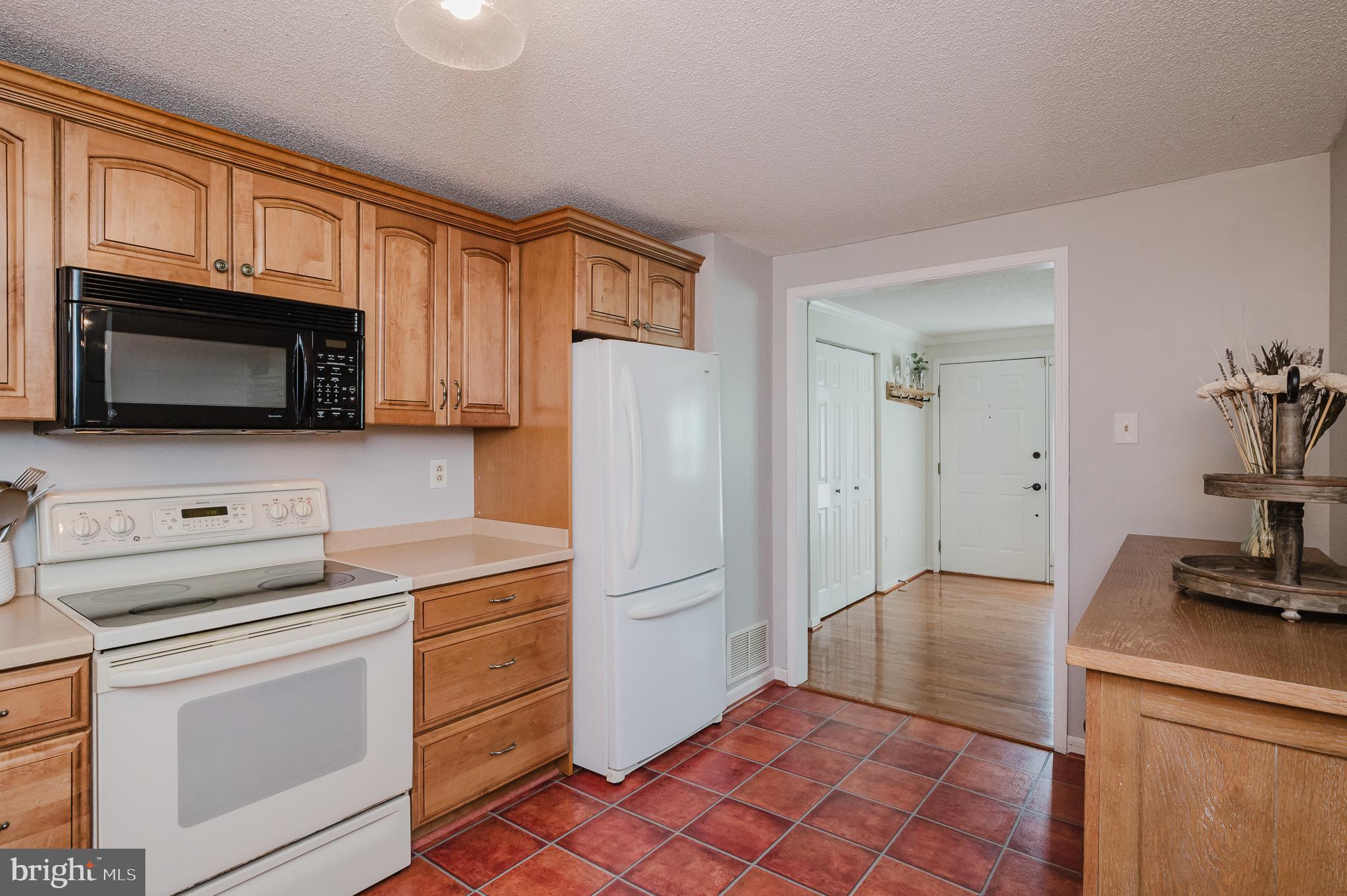 ROYAL EXCHANGE - Residential