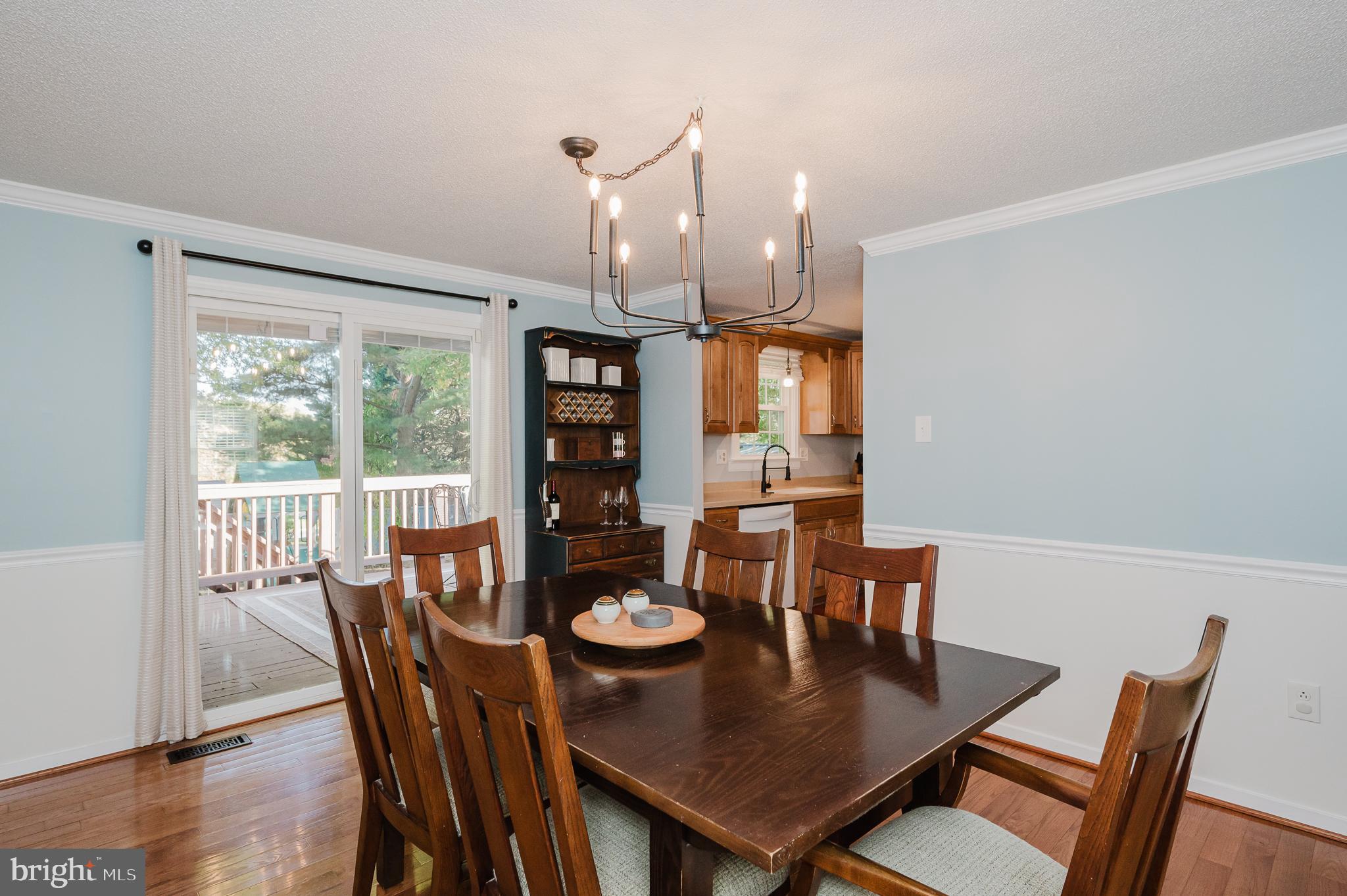 ROYAL EXCHANGE - Residential