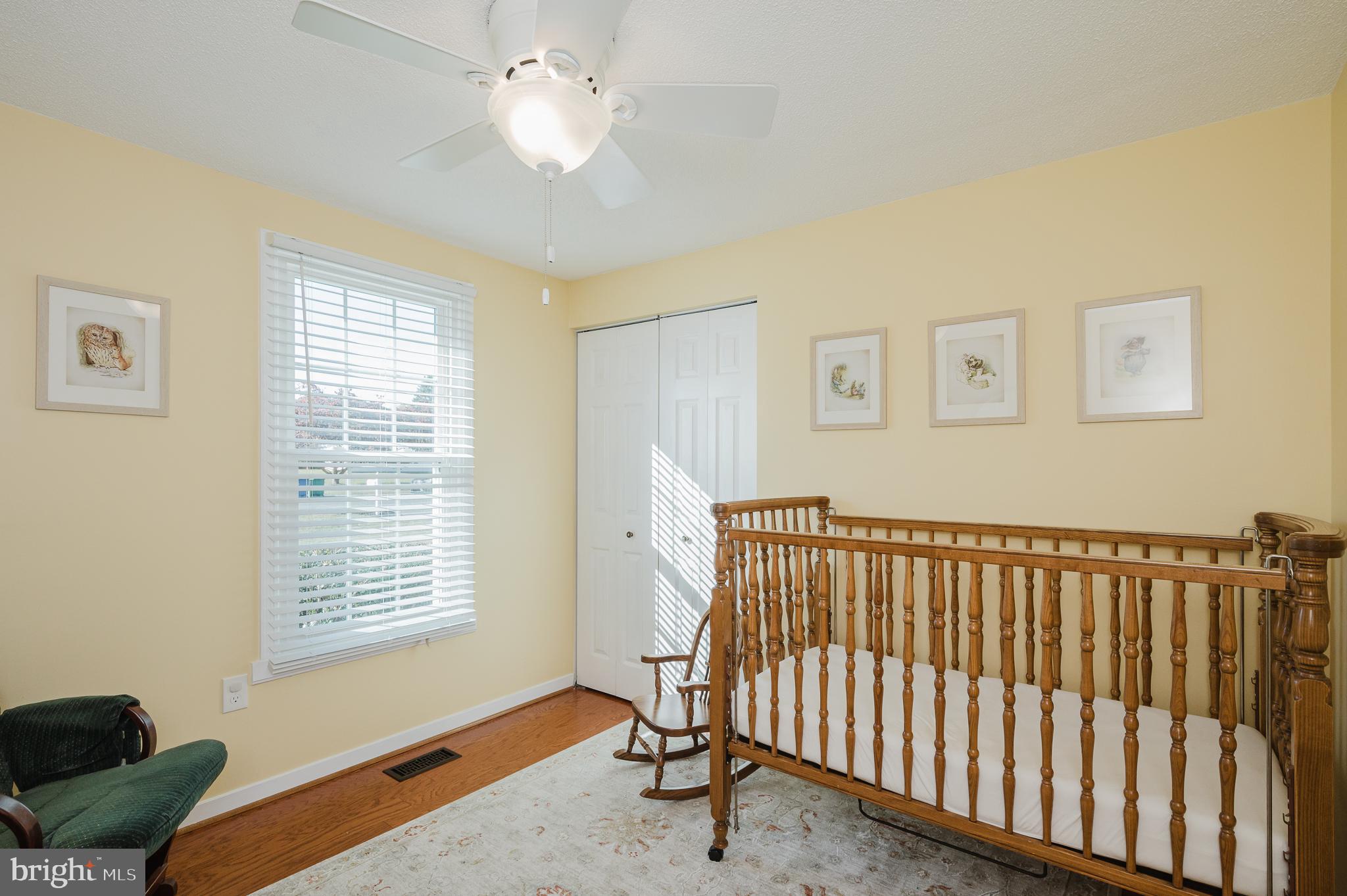 ROYAL EXCHANGE - Residential