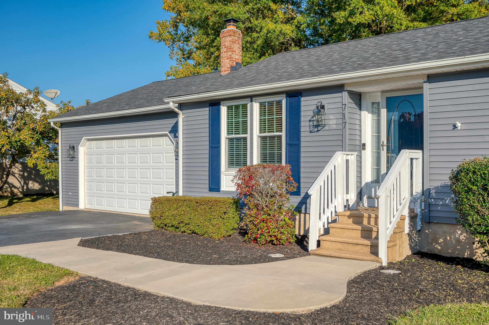 ROYAL EXCHANGE - Residential