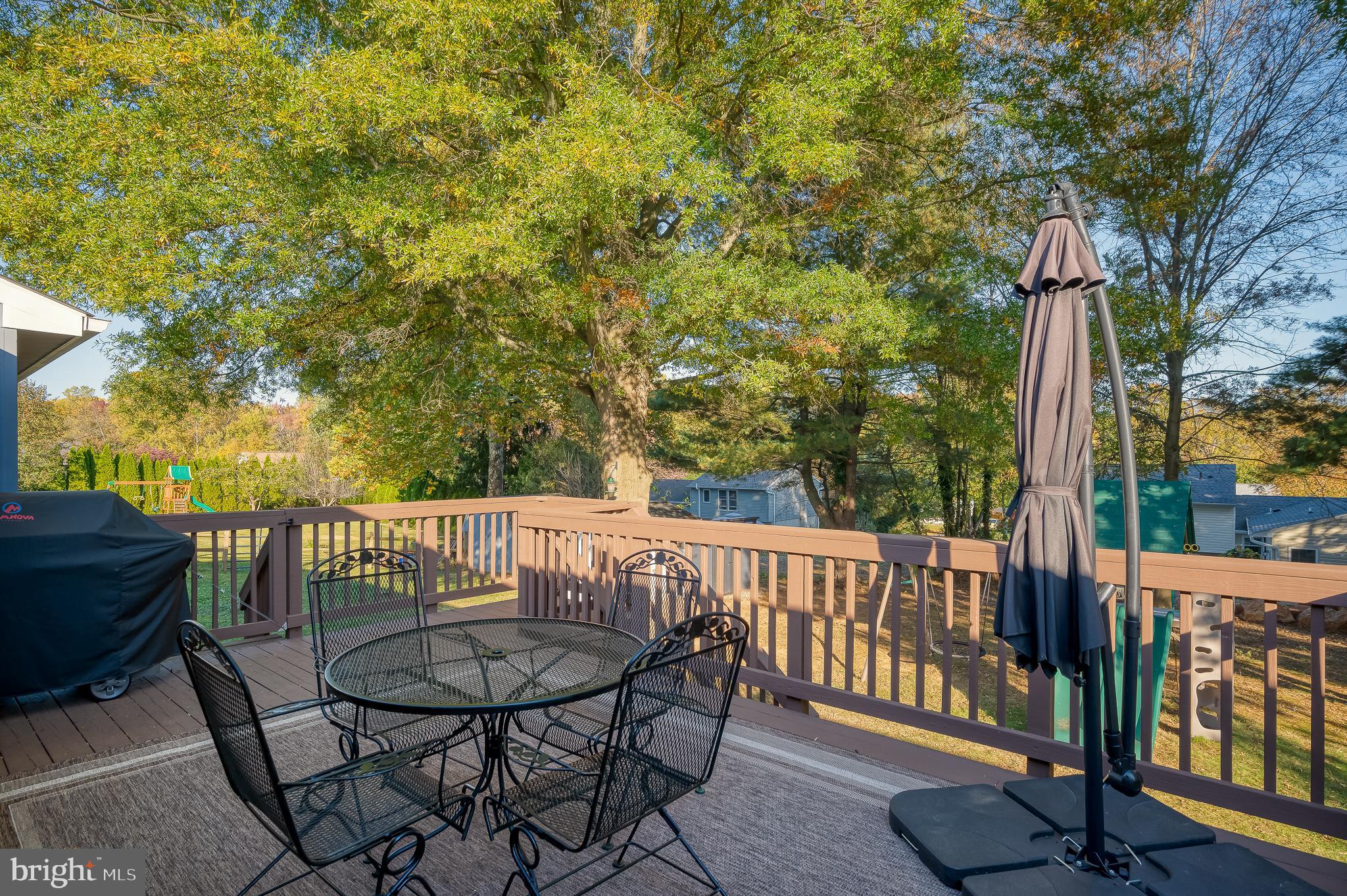 ROYAL EXCHANGE - Residential