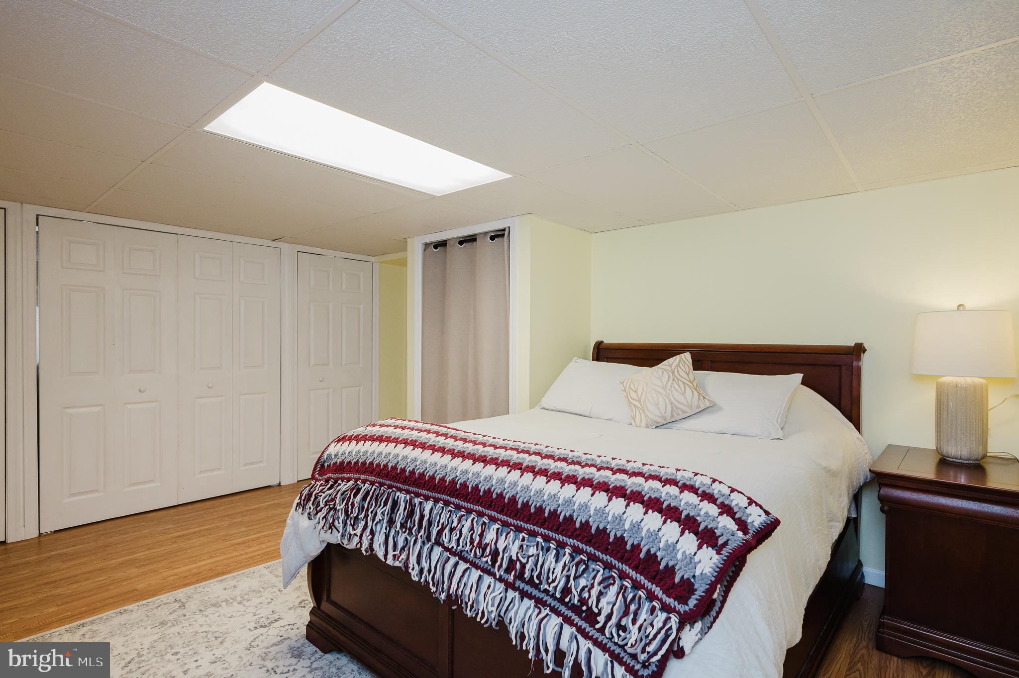 ROYAL EXCHANGE - Residential