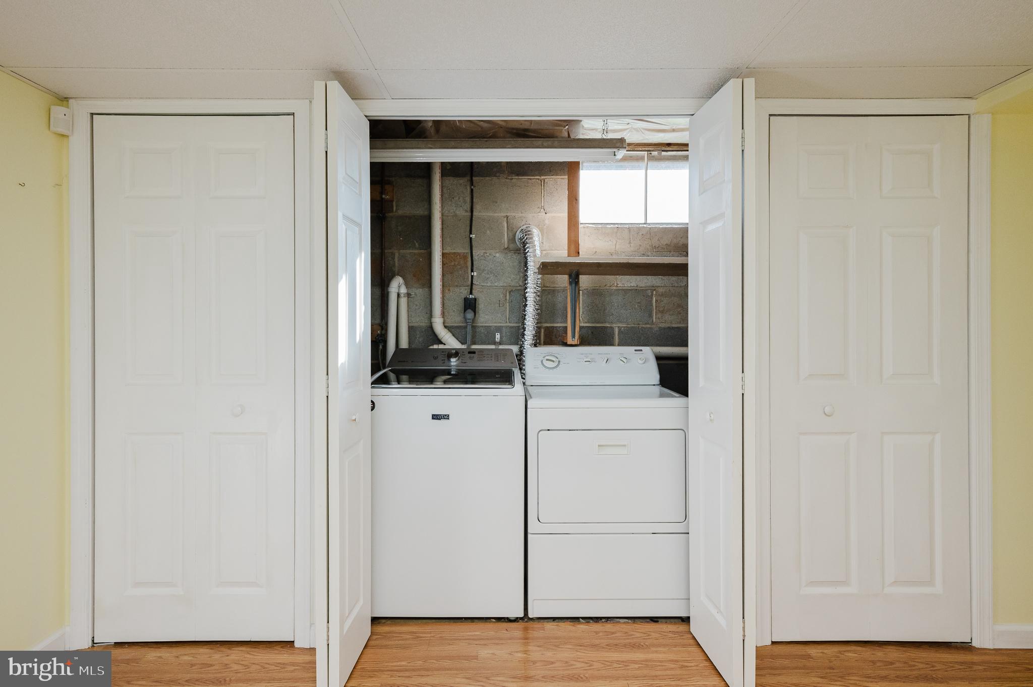 ROYAL EXCHANGE - Residential