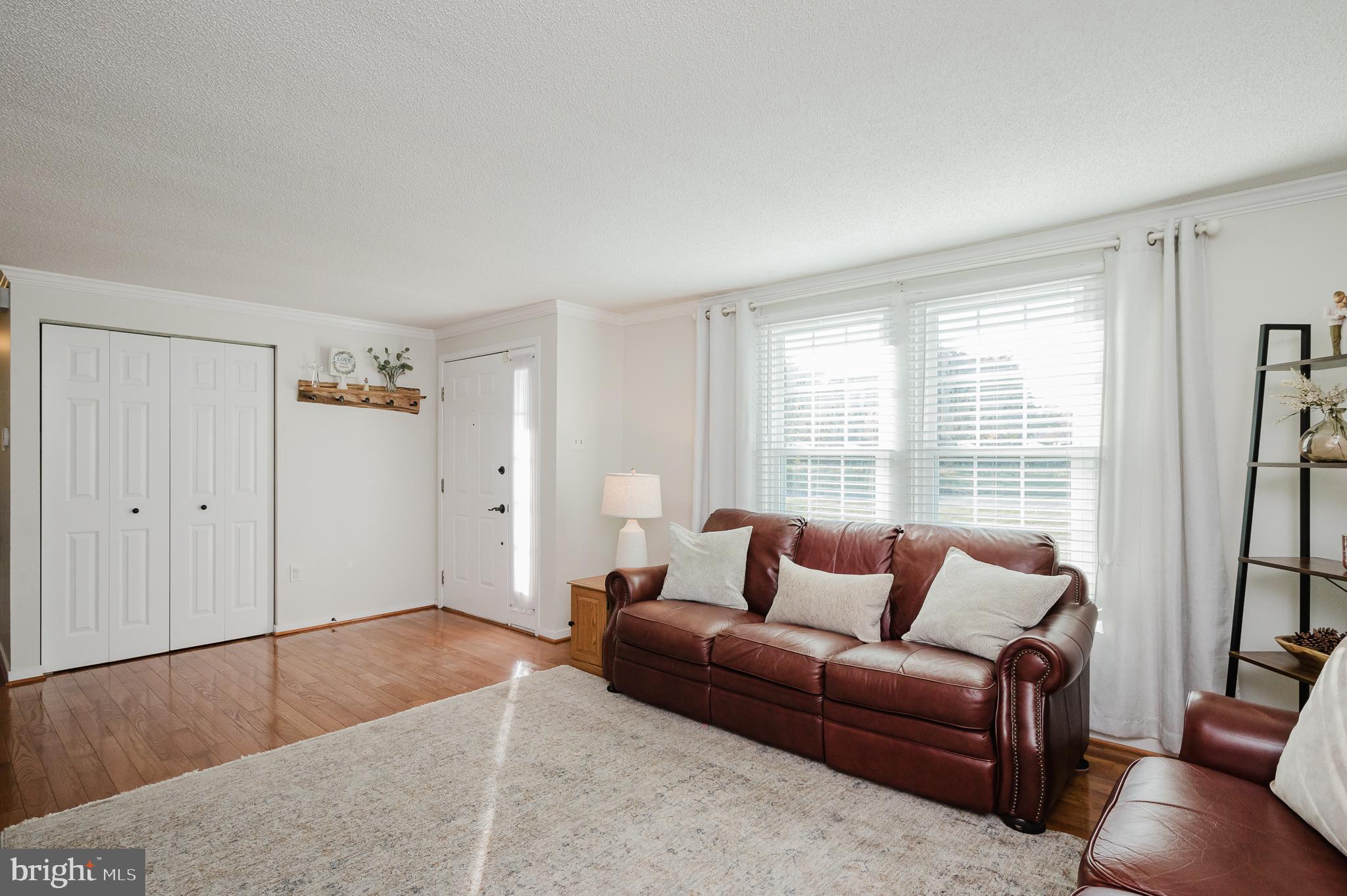 ROYAL EXCHANGE - Residential