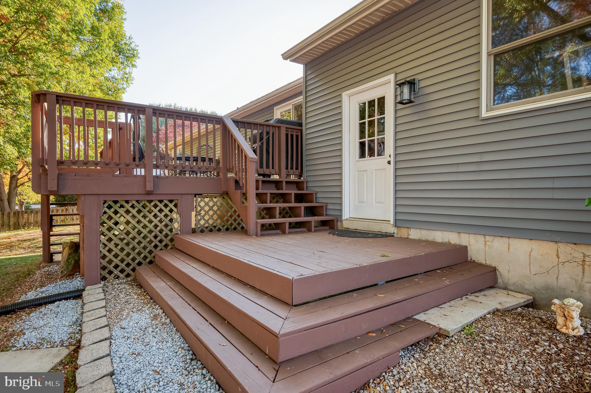 ROYAL EXCHANGE - Residential