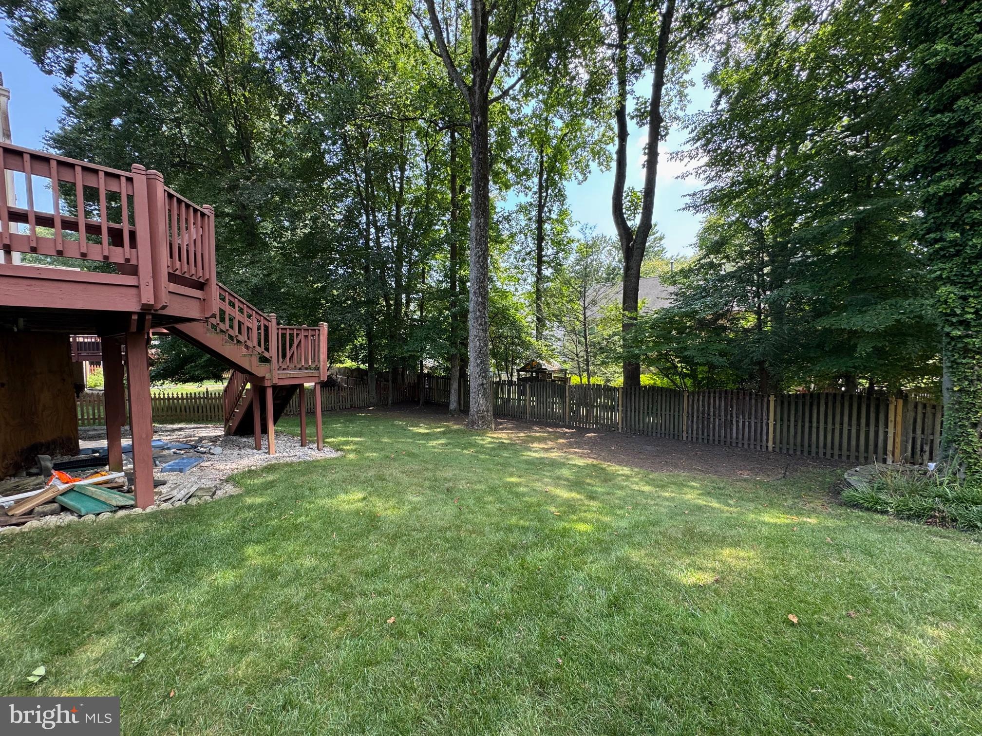 1132 CHARING CROSS DRIVE