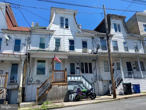 17 N Grant Street, Shamokin, PA MLS: PANU2002336