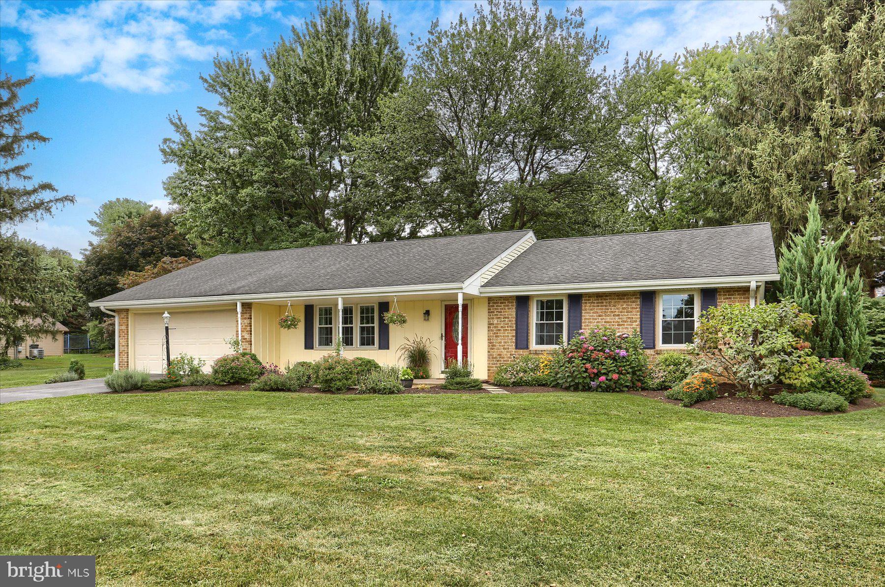 COUNTRY ESTATES - Residential