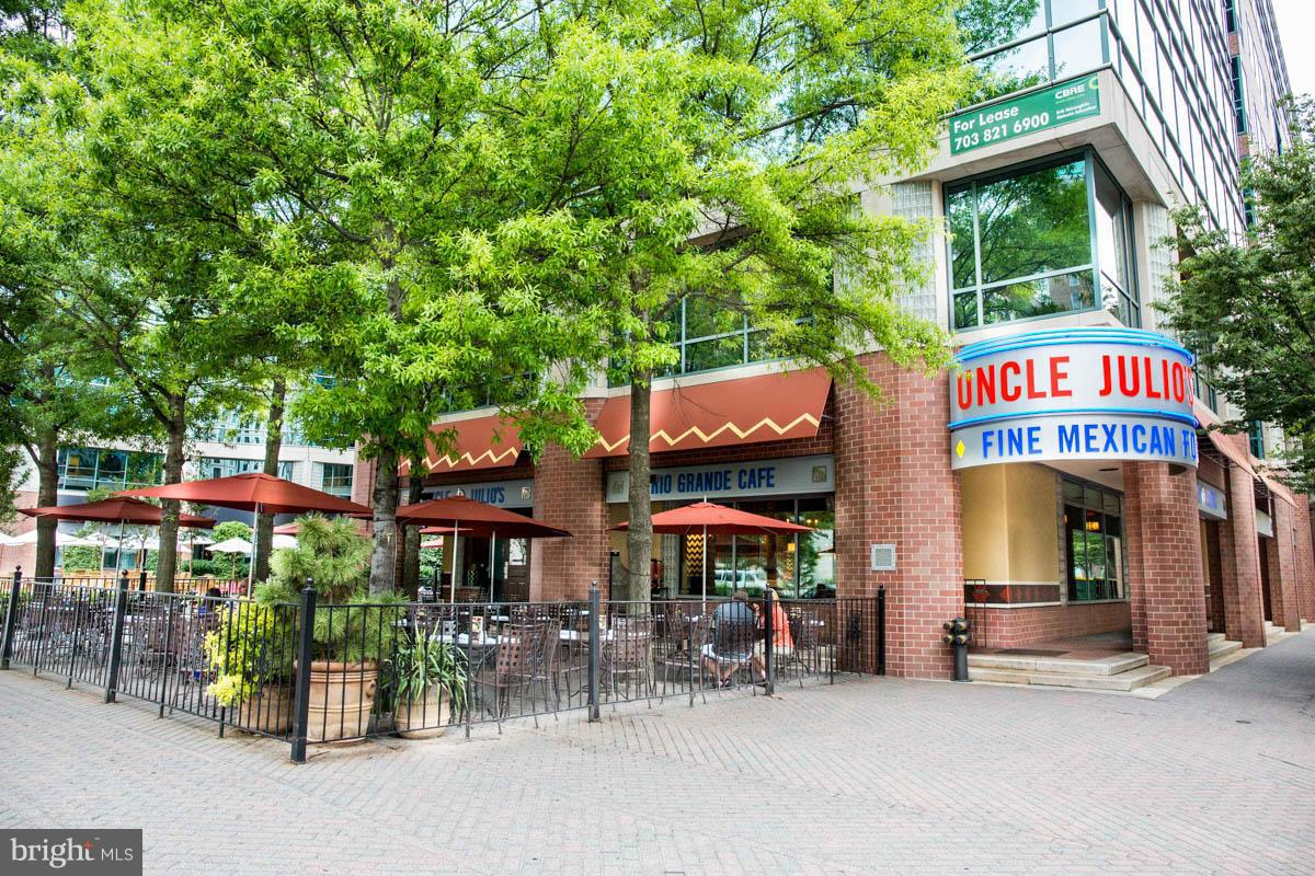 VIRGINIA SQUARE - Residential Lease