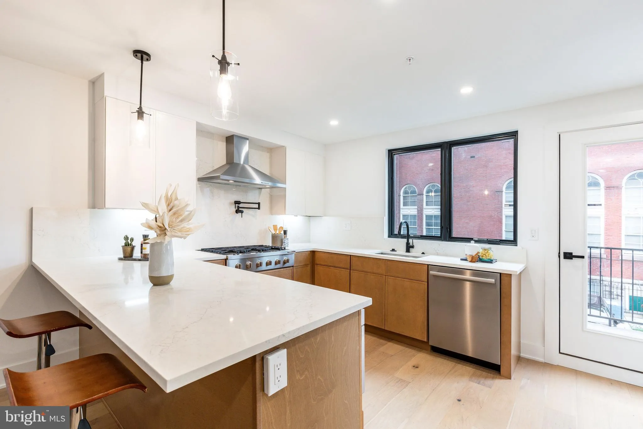 Philadelphia, Pennsylvania 19146, United States, 4 Bedrooms Bedrooms, ,4 BathroomsBathrooms,Residential,Active,38801