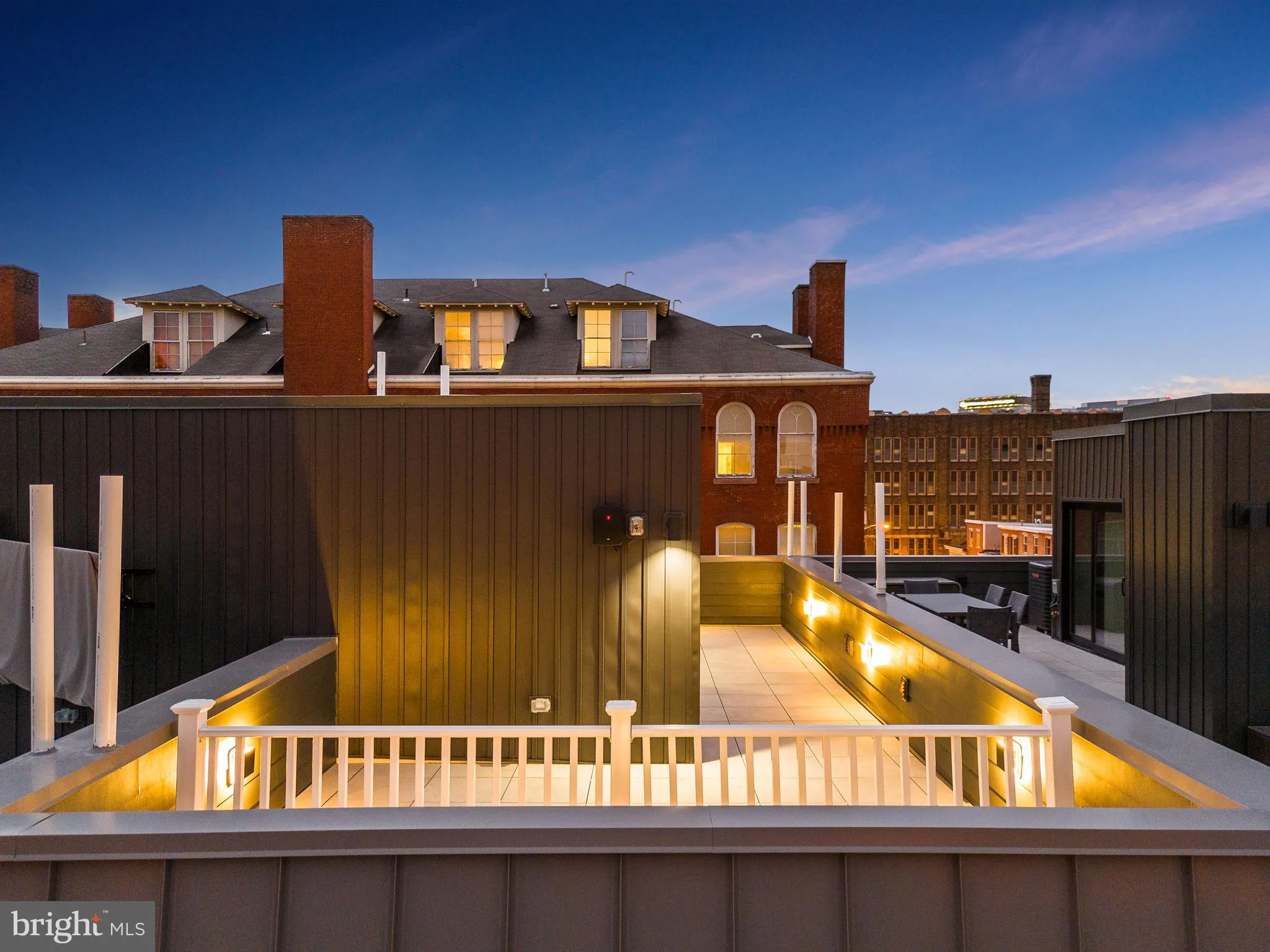 Philadelphia, Pennsylvania 19146, United States, 4 Bedrooms Bedrooms, ,4 BathroomsBathrooms,Residential,Active,38801