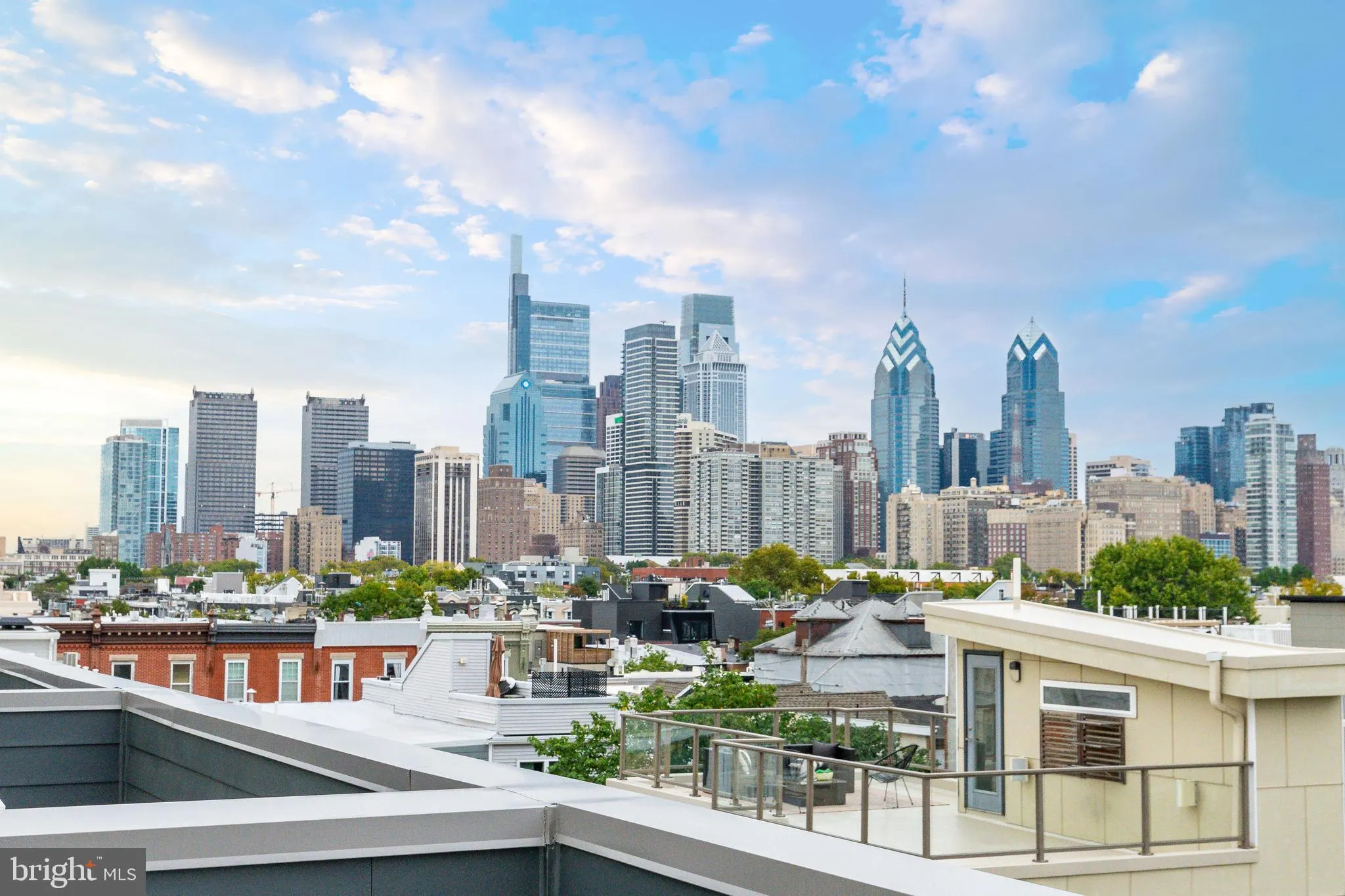 Philadelphia, Pennsylvania 19146, United States, 4 Bedrooms Bedrooms, ,4 BathroomsBathrooms,Residential,Active,38801