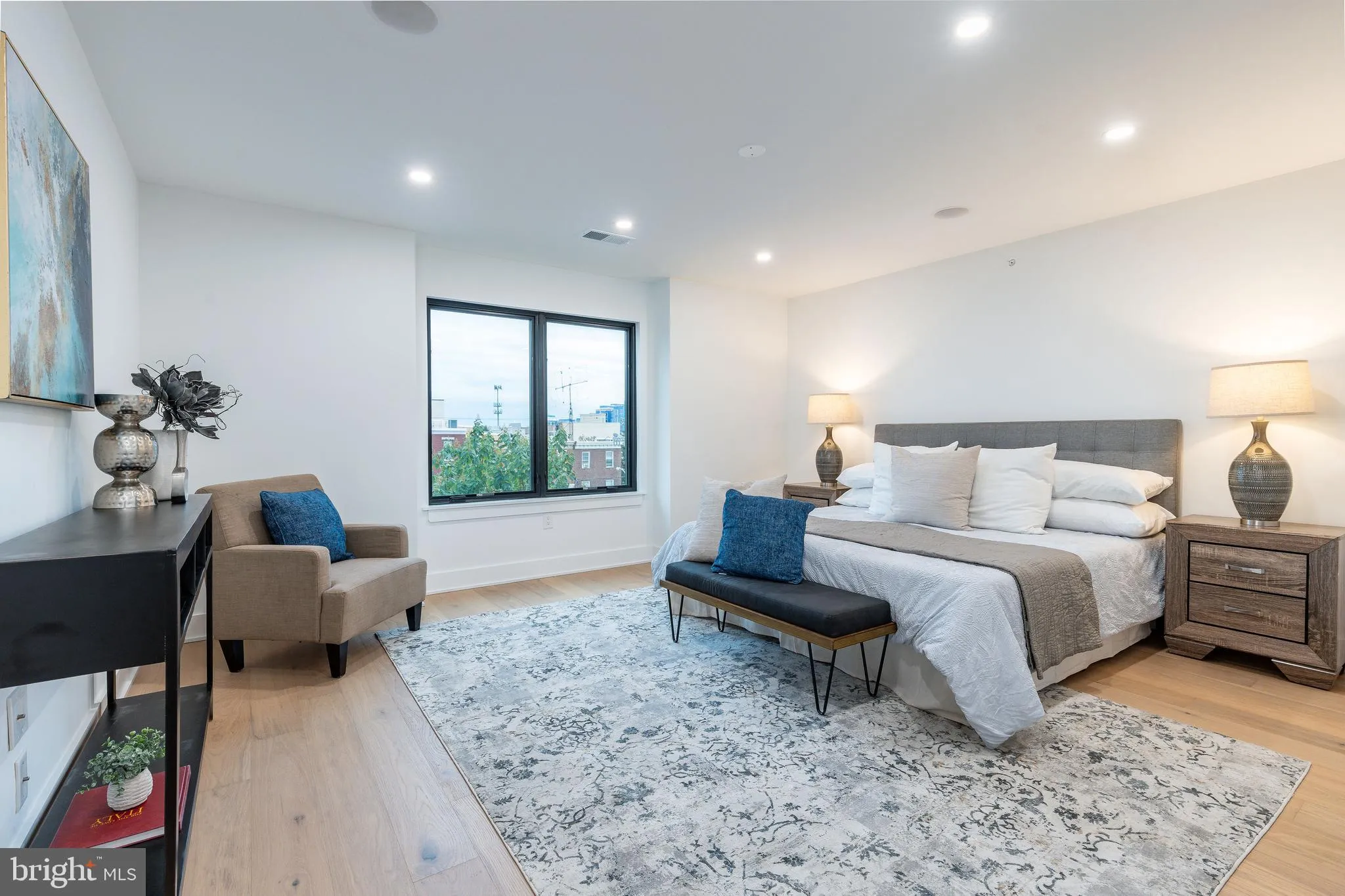 Philadelphia, Pennsylvania 19146, United States, 4 Bedrooms Bedrooms, ,4 BathroomsBathrooms,Residential,Active,38801