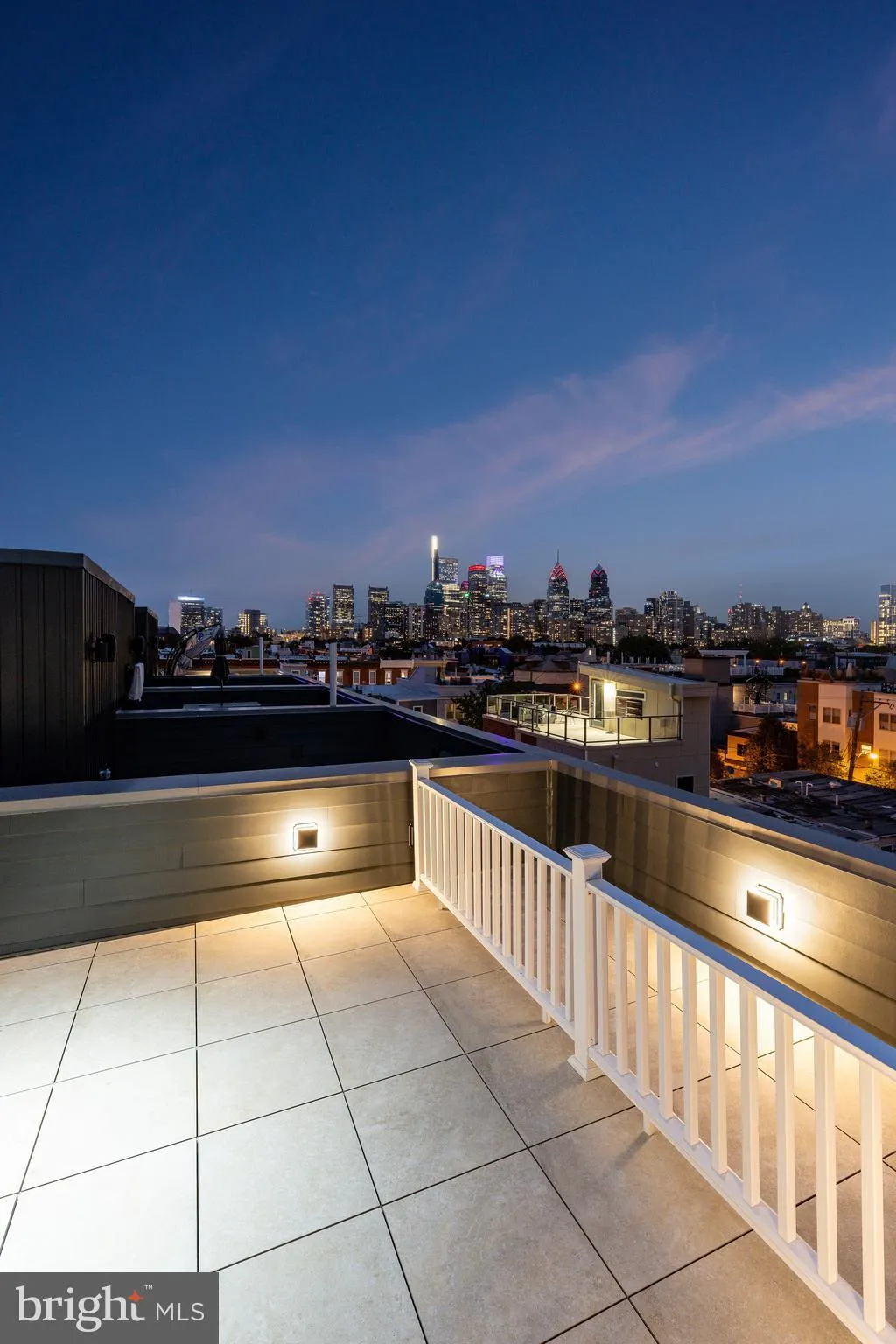 Philadelphia, Pennsylvania 19146, United States, 4 Bedrooms Bedrooms, ,4 BathroomsBathrooms,Residential,Active,38801