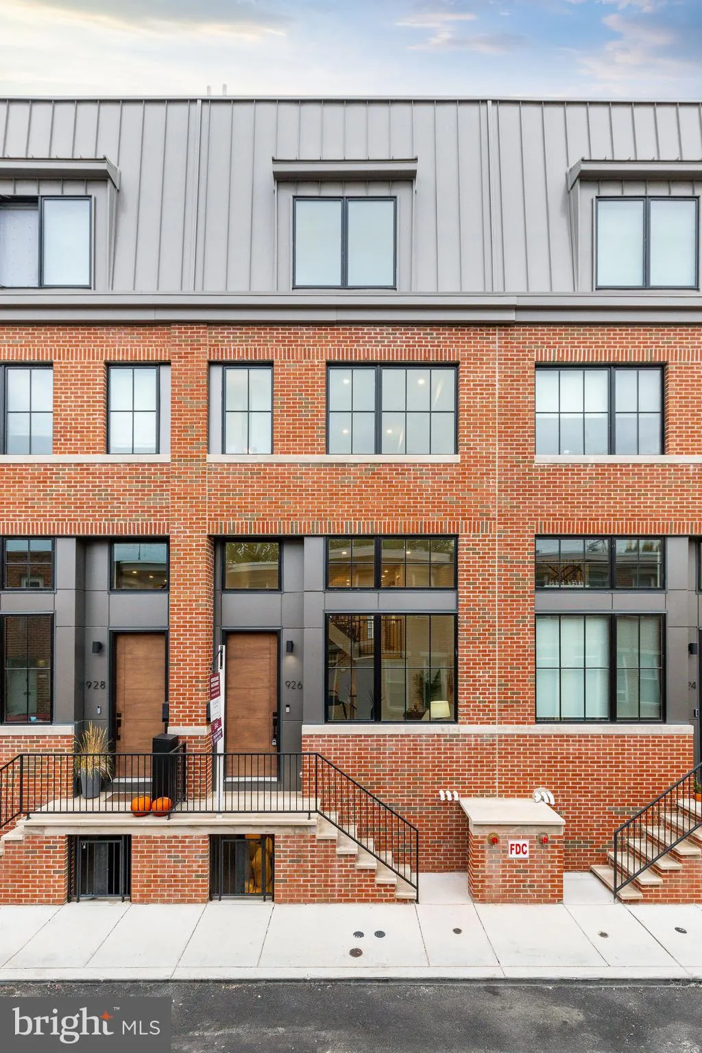 Philadelphia, Pennsylvania 19146, United States, 4 Bedrooms Bedrooms, ,4 BathroomsBathrooms,Residential,Active,38801