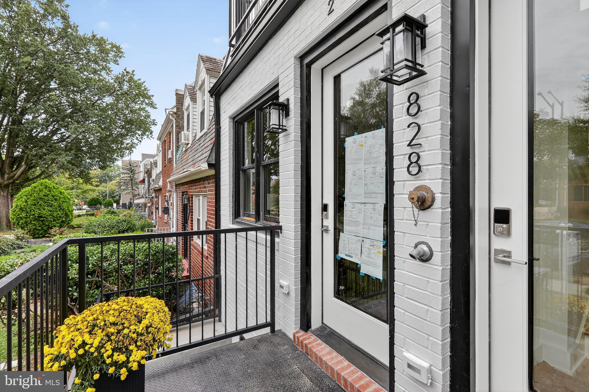 828 21ST STREET NE 2