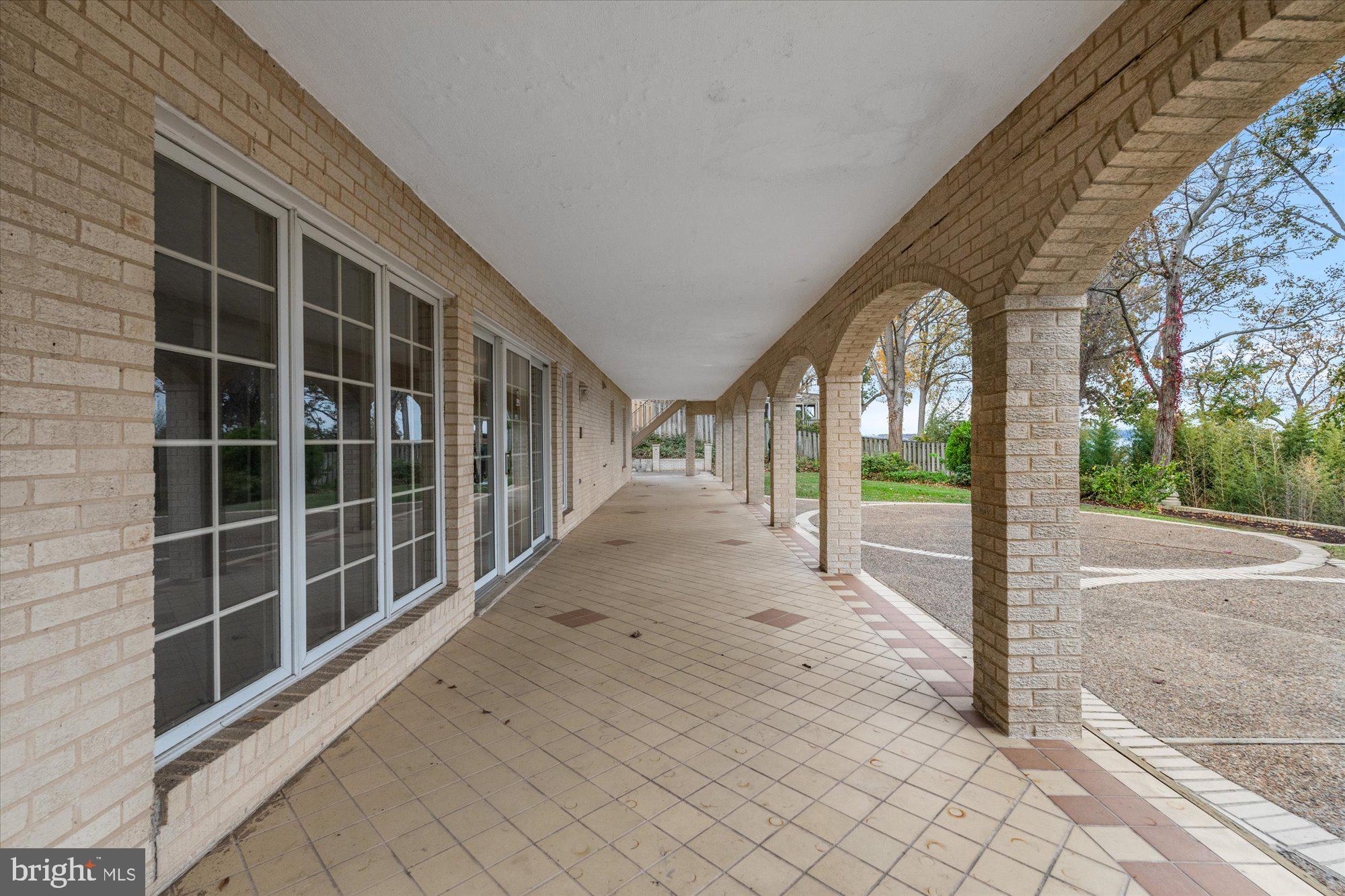 BELLE RIVE - Residential