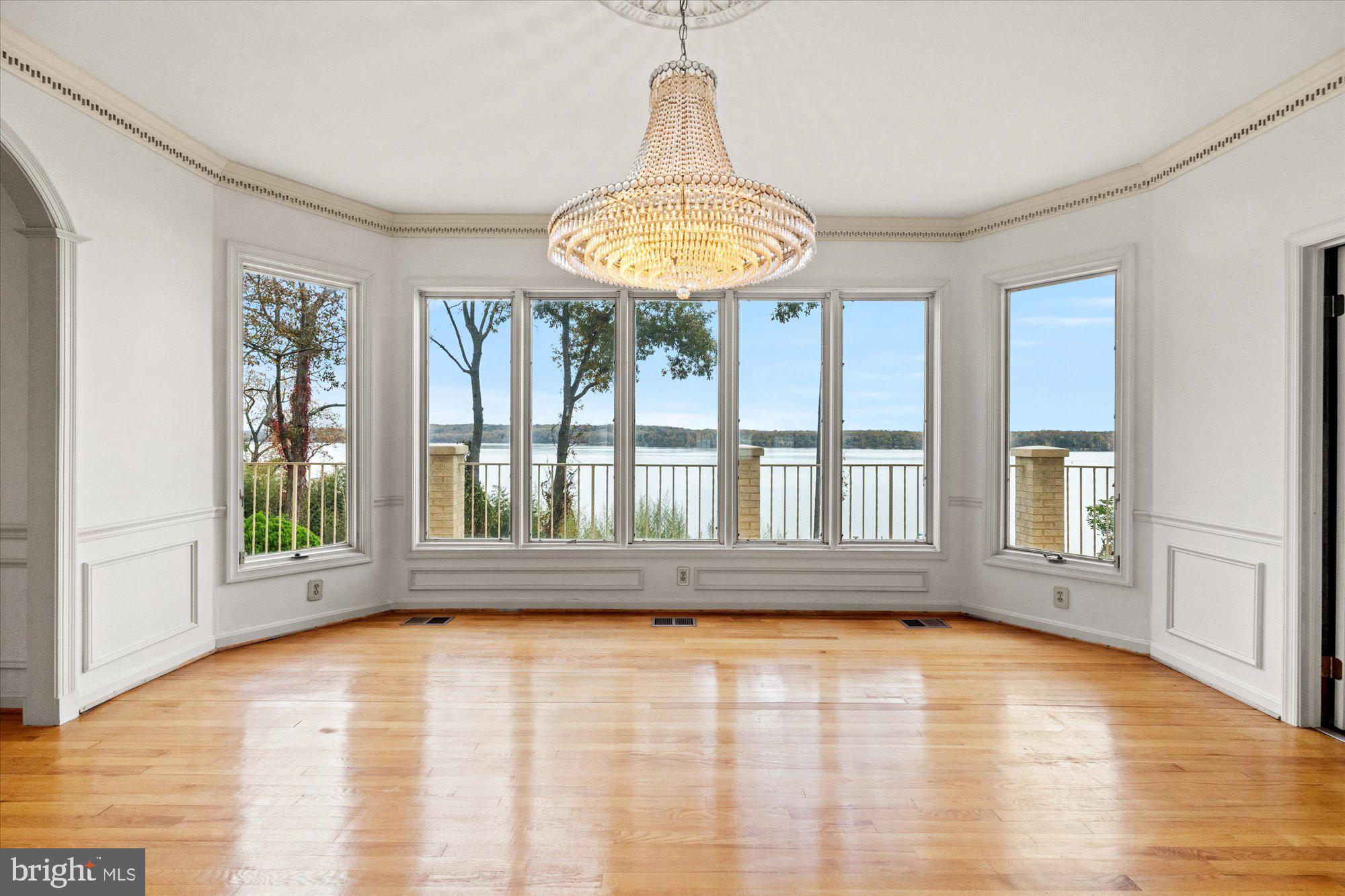 BELLE RIVE - Residential