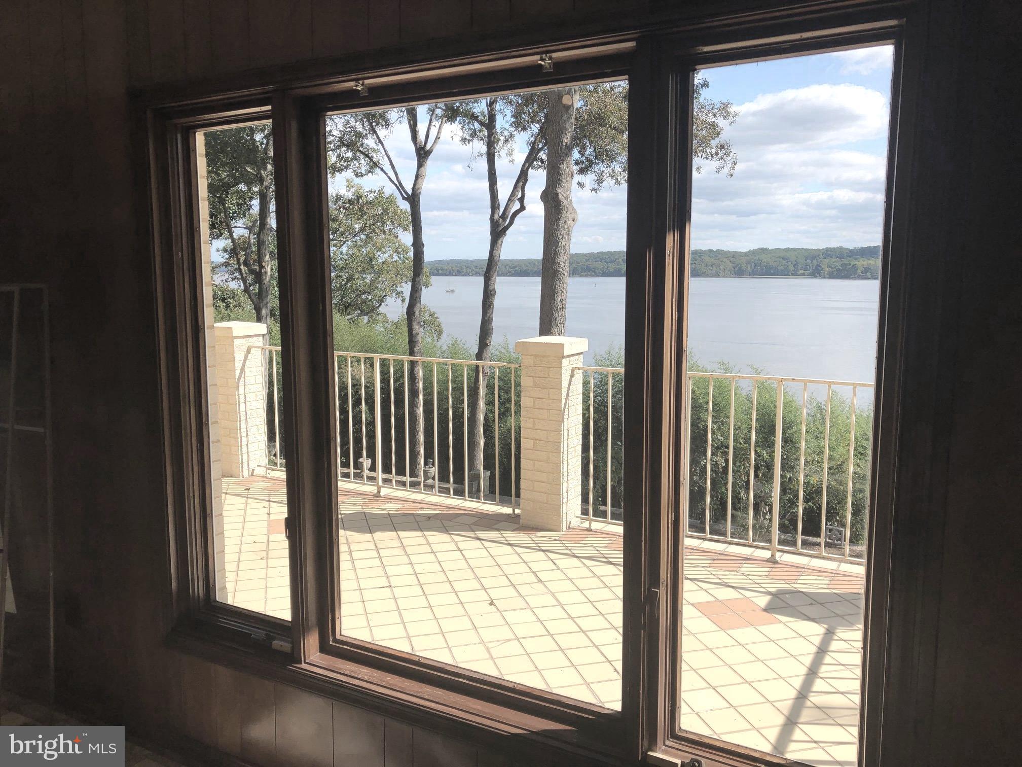 BELLE RIVE - Residential