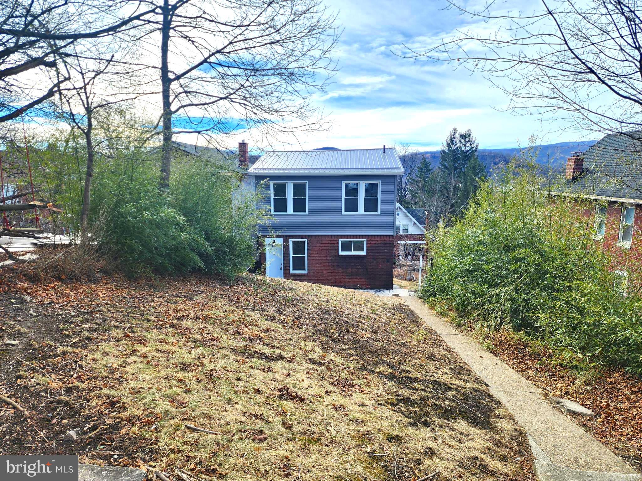 Whether you're looking for a peaceful retreat or a place to call home year-round, this mountain-top gem has it all! With its modern updates and cozy charm, this home is truly move-in ready. The open and airy layout allows for plenty of natural light, creating a warm and welcoming atmosphere.
Step outside to enjoy your private front porch, the perfect spot for morning coffee or unwinding while soaking in the stunning city and mountain views. The rear parking adds extra convenience, while the new metal roof ensures durability and low maintenance for years to come.
Located in a serene setting yet just minutes from town, this home offers the best of both worlds—peaceful mountain living with easy access to shopping, dining, and entertainment.
Don’t miss this incredible opportunity—schedule your private tour today and experience the beauty and comfort of this wonderful home!
24 hour notice reuired. Tenant occupied. Month to Month. Rent: $1350.