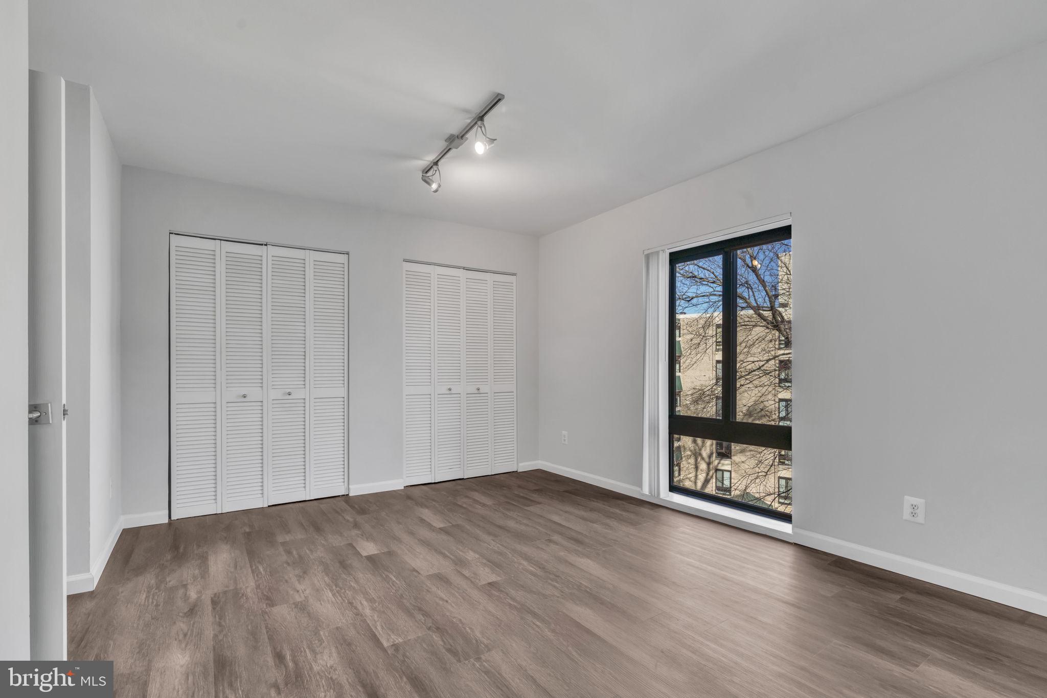 LAFAYETTE PARK CONDOMINIUM - Residential