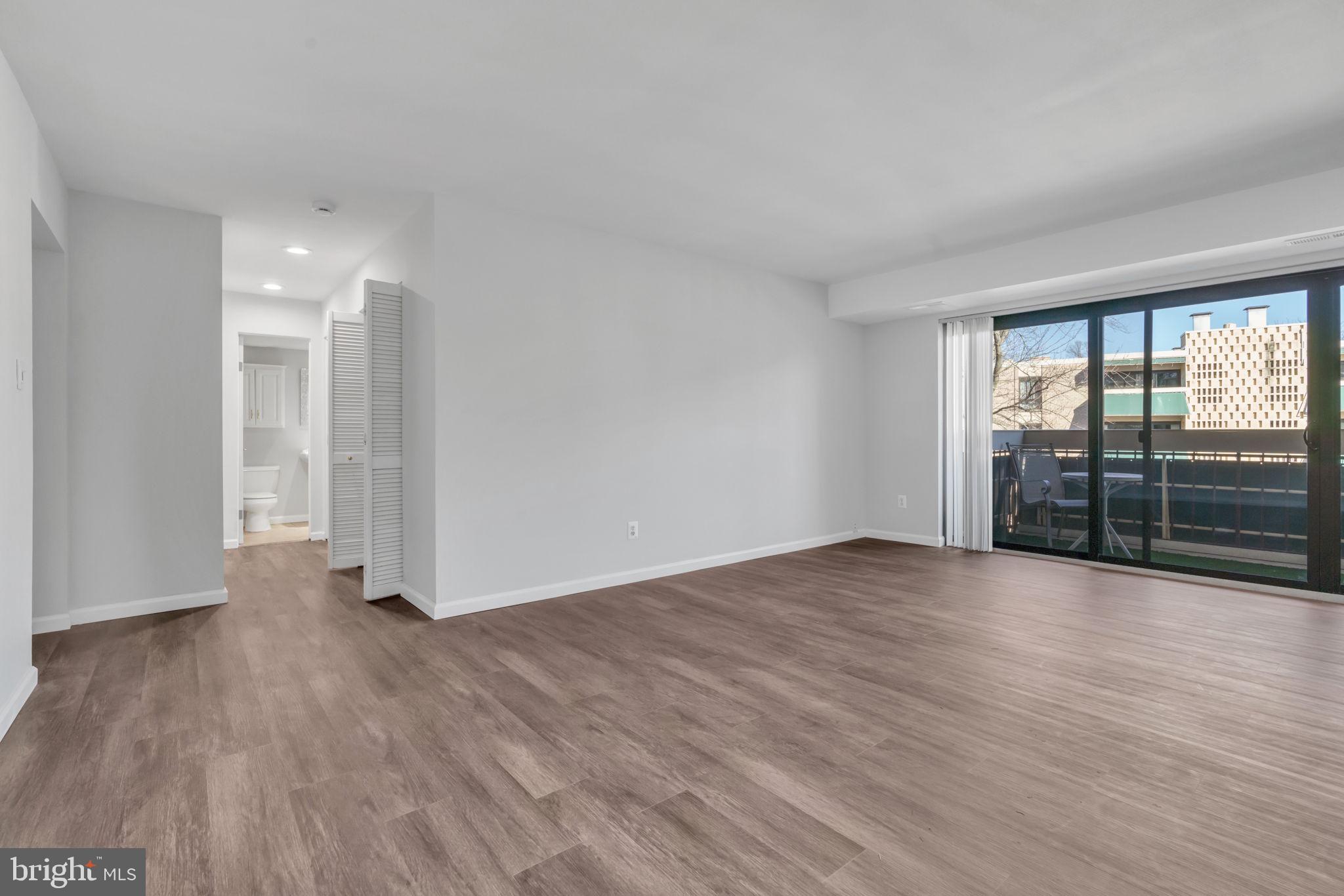 LAFAYETTE PARK CONDOMINIUM - Residential