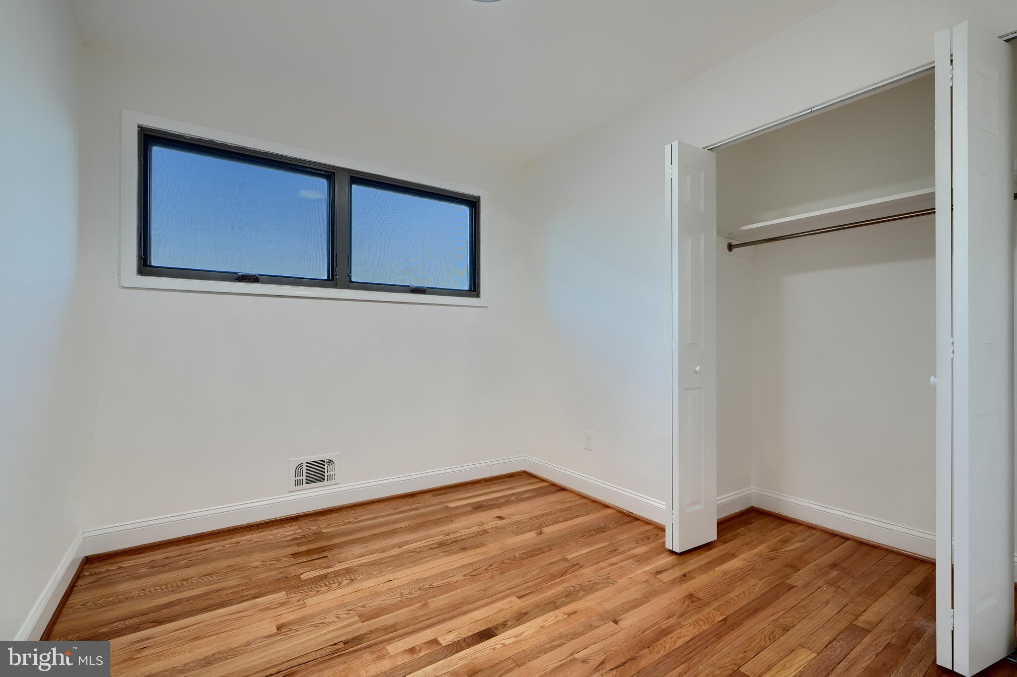 ROBIN HILLS - Residential