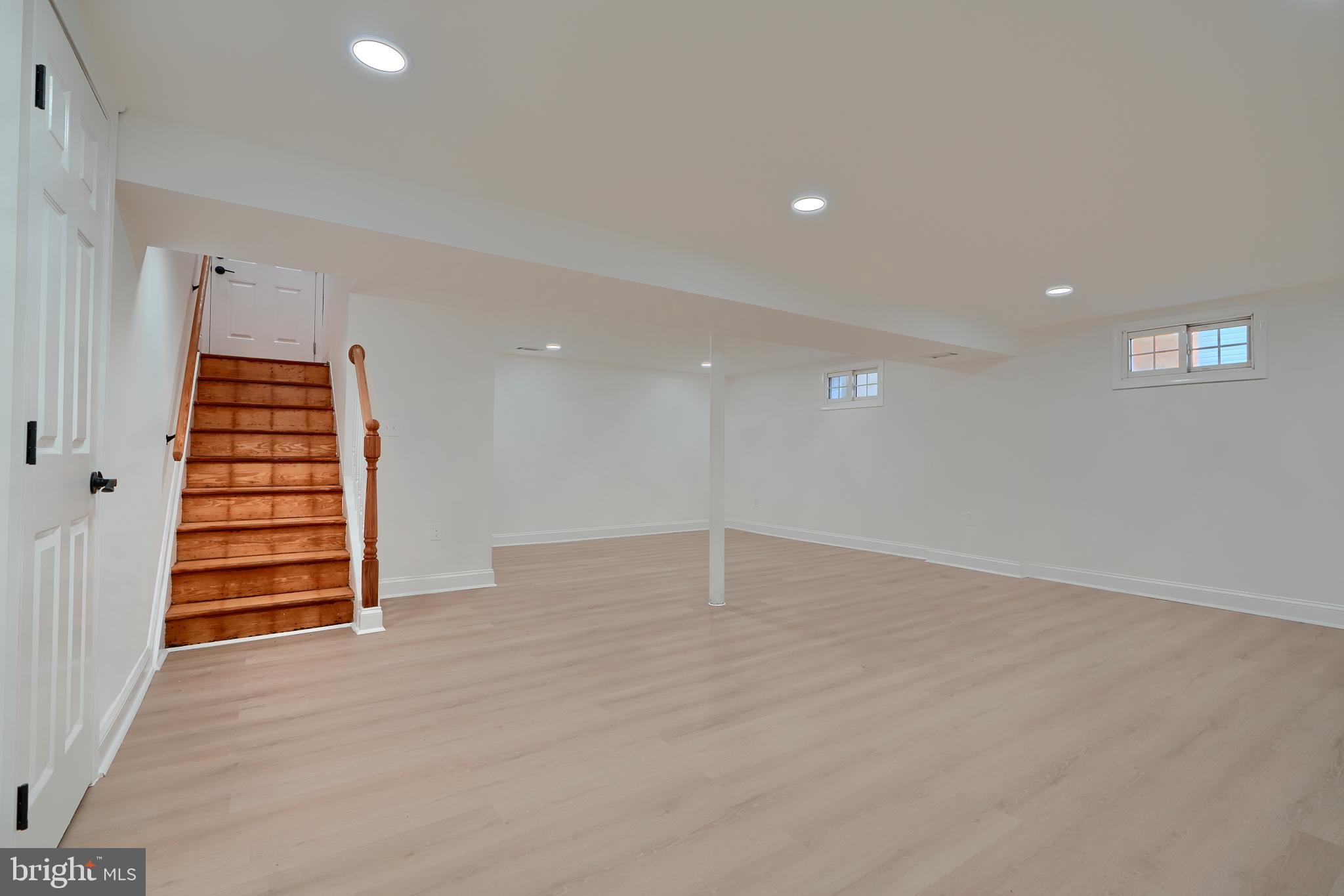 ROBIN HILLS - Residential