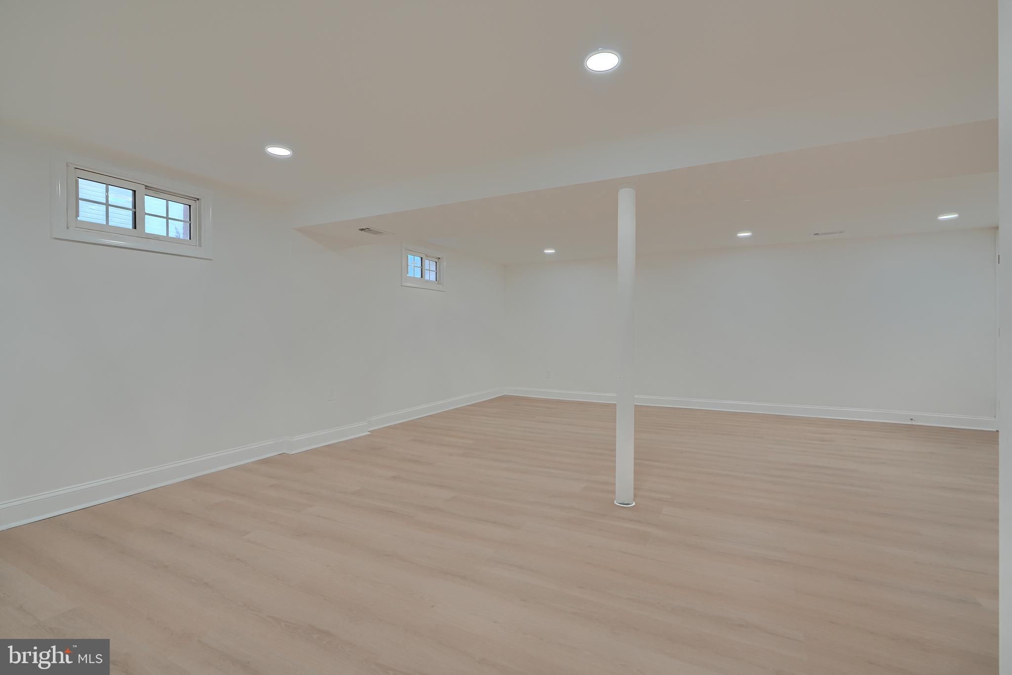 ROBIN HILLS - Residential