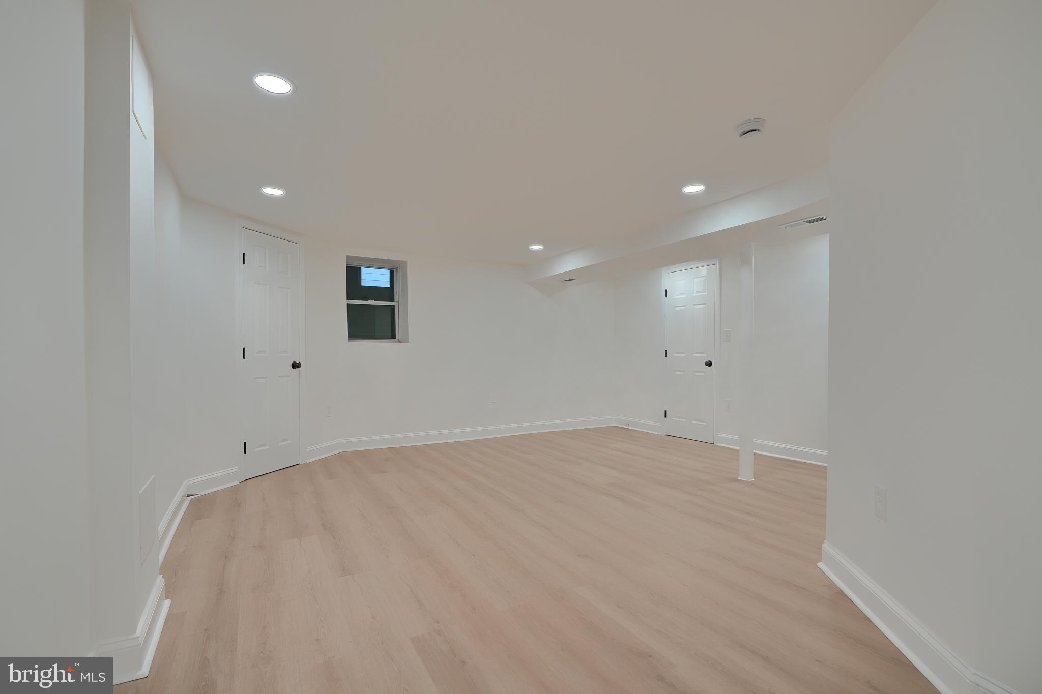 ROBIN HILLS - Residential