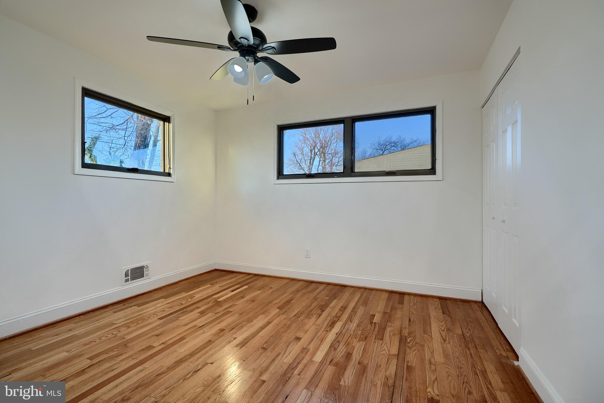 ROBIN HILLS - Residential