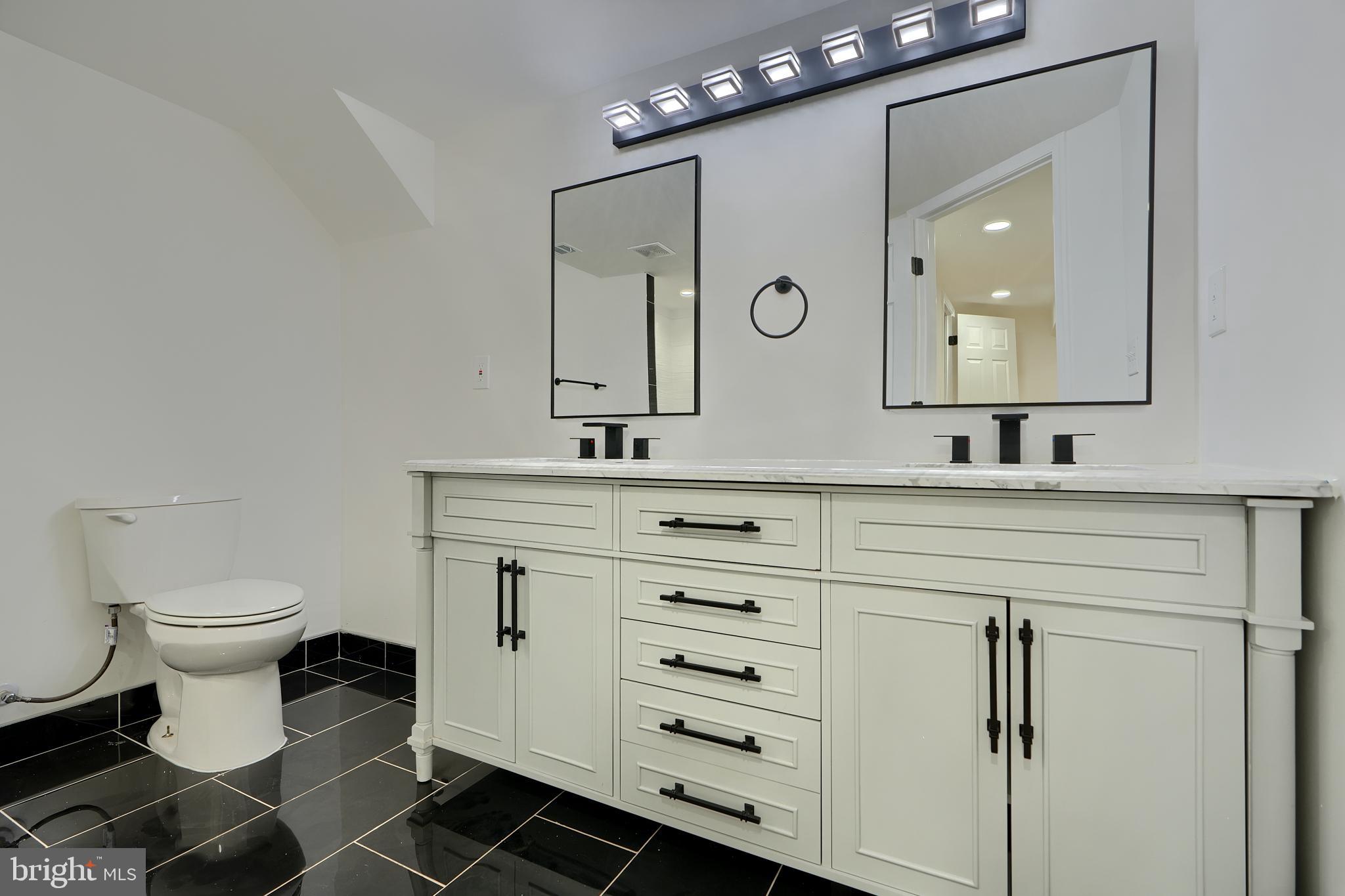 ROBIN HILLS - Residential